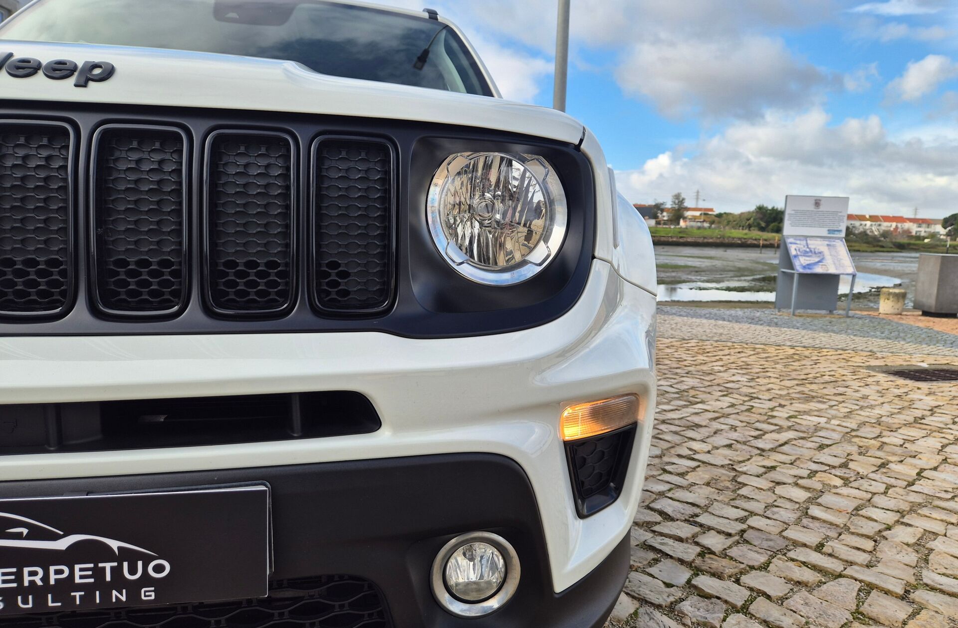 JEEP Renegade 1.3 T Night Eagle DCT