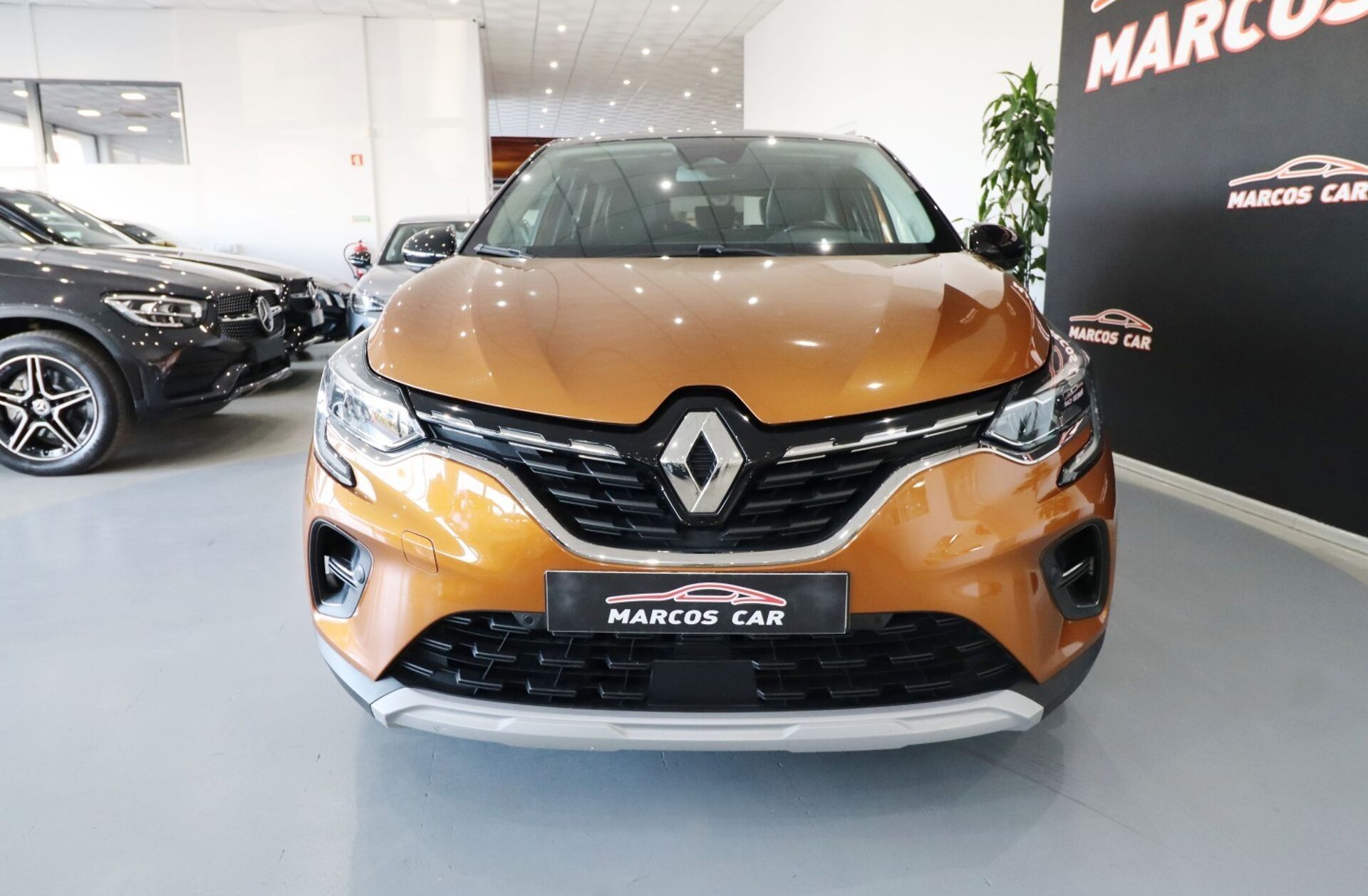 RENAULT Captur 1.0 TCe Exclusive