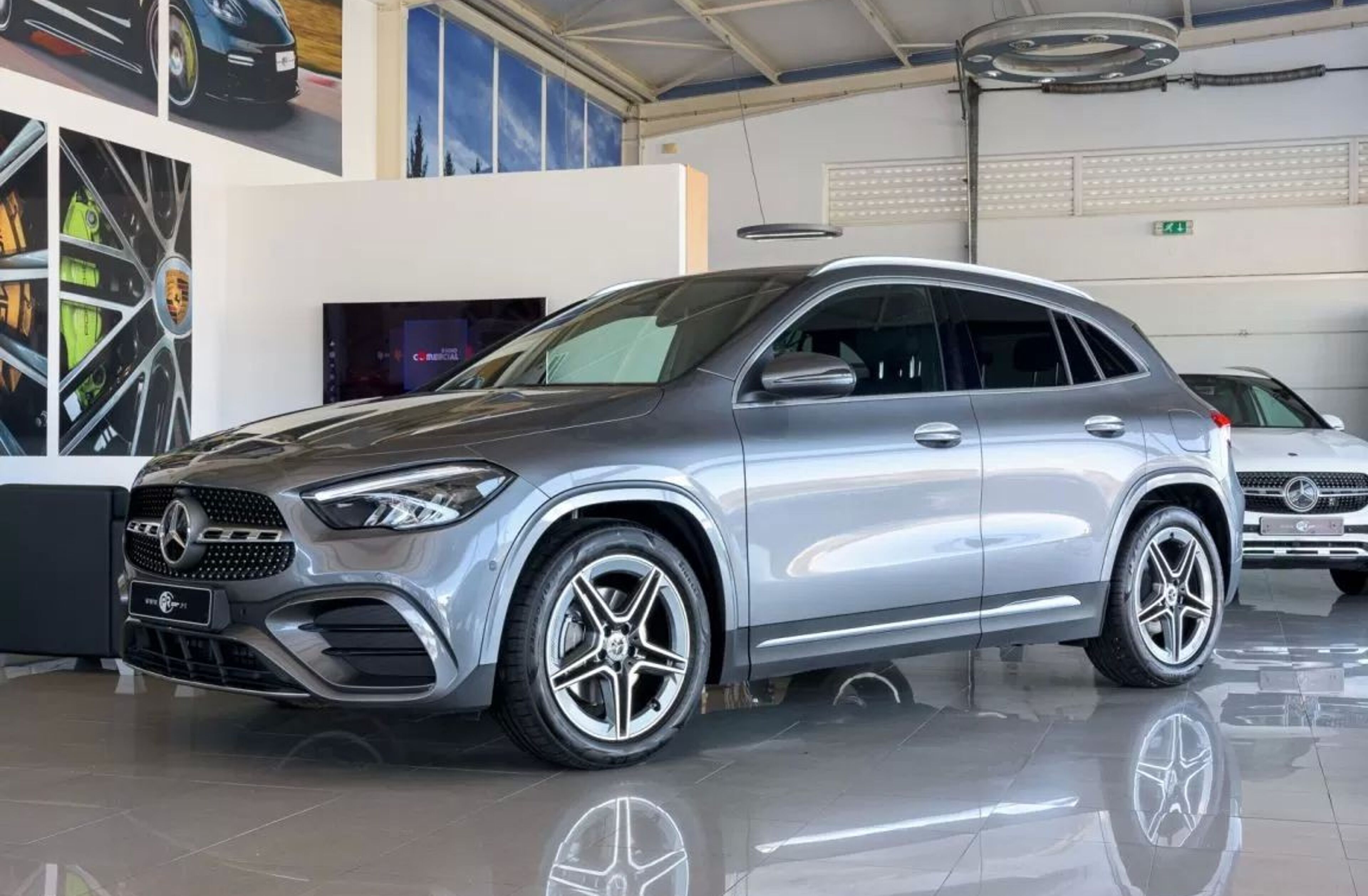 MERCEDES Classe GLA GLA 200 7G-DCT AMG Line