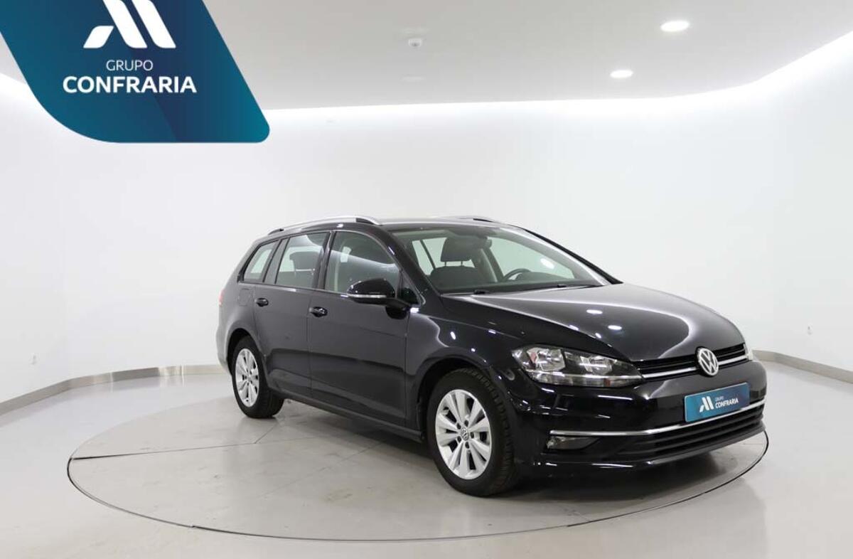 VOLKSWAGEN Golf 1.6 TDI Confortline