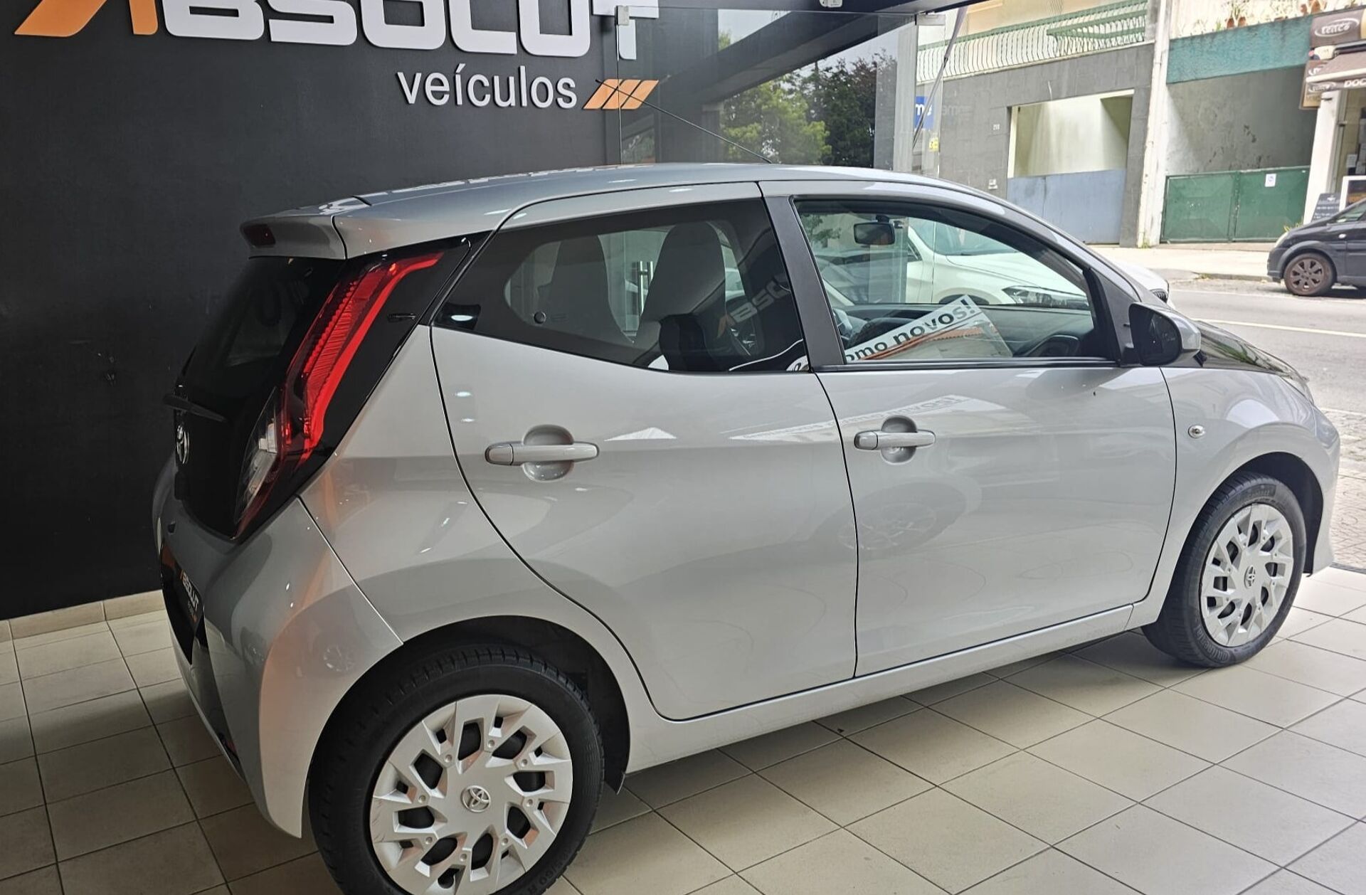 TOYOTA Aygo 1.0 X-Play+X-Touch