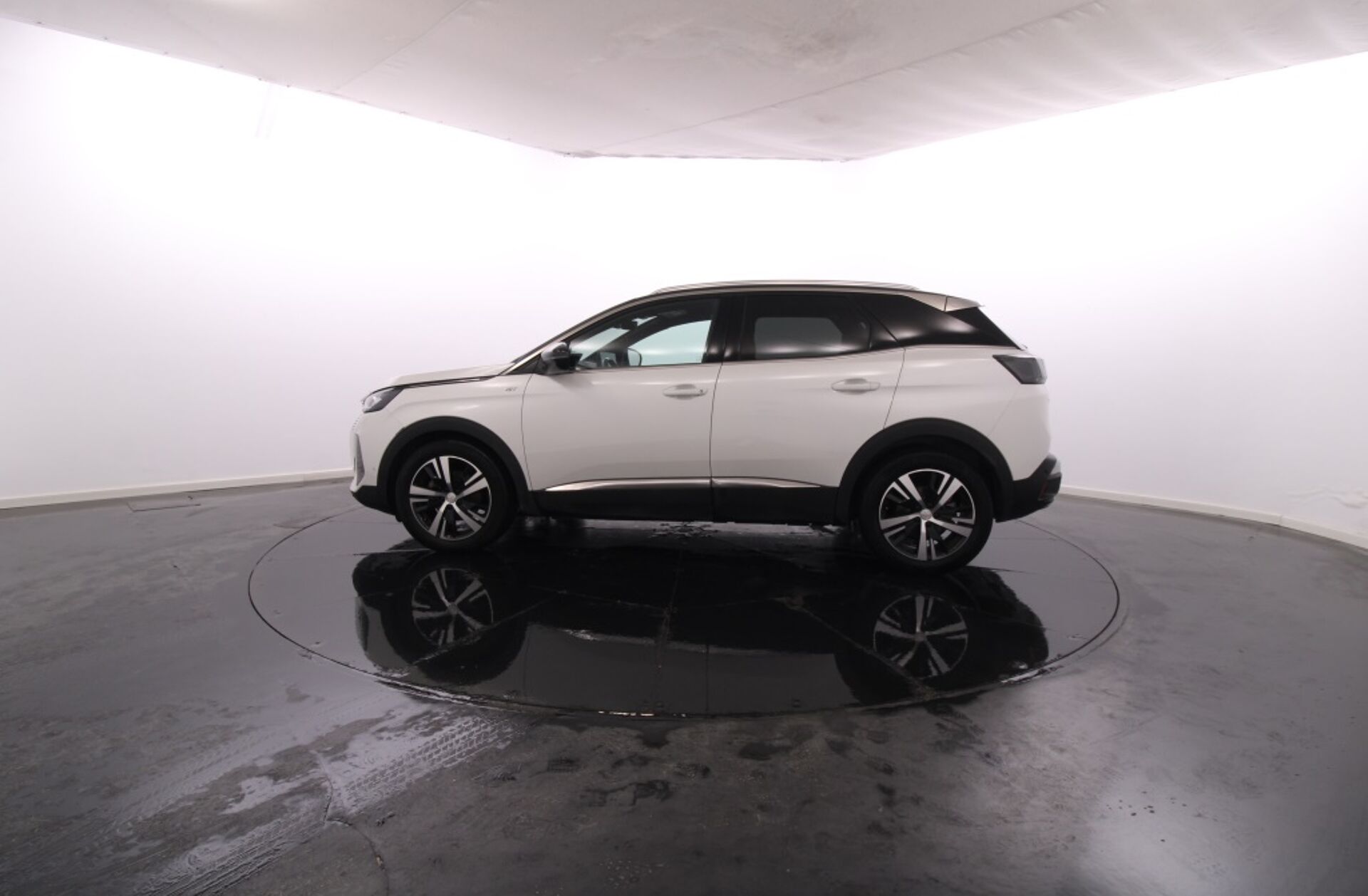 PEUGEOT 3008 1.5 BlueHDi GT EAT8