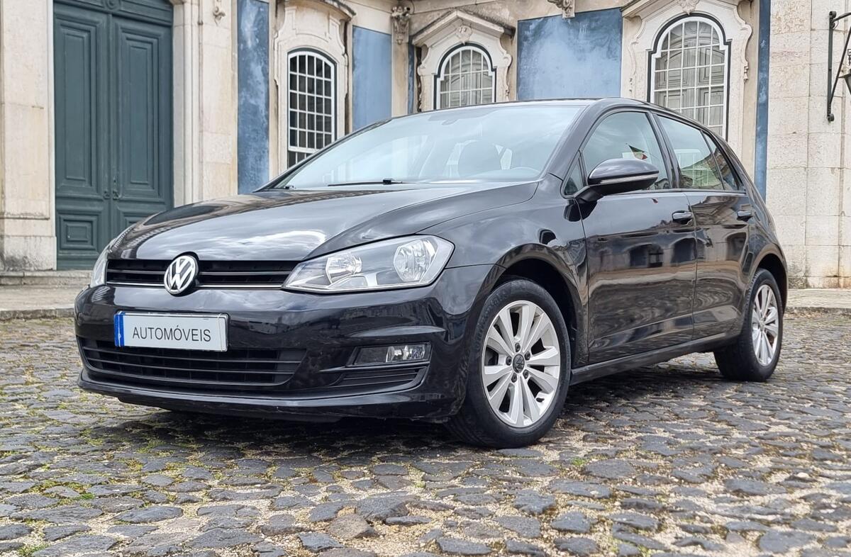 VOLKSWAGEN Golf 1.6 TDi Confortline DSG