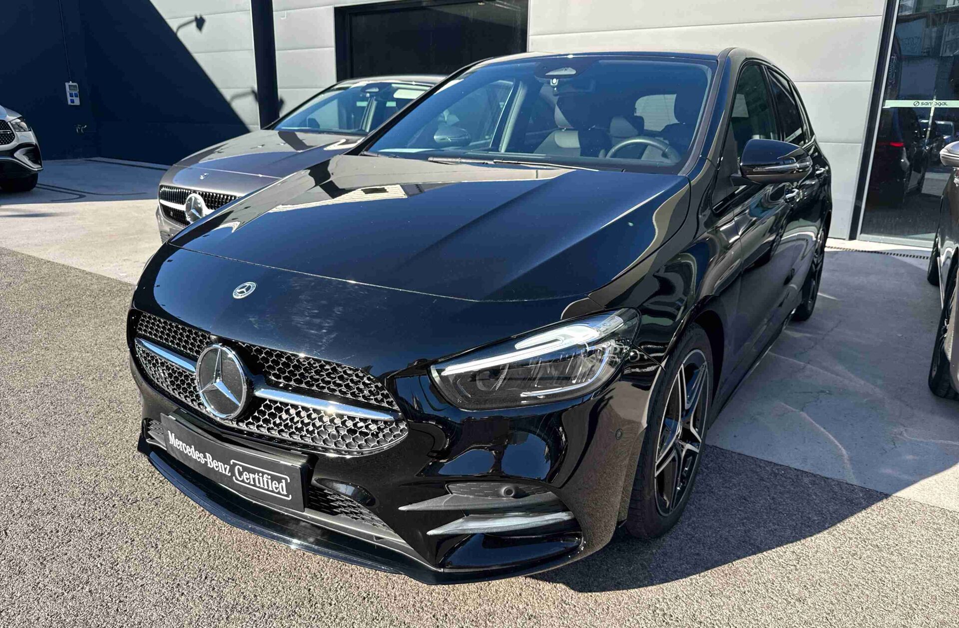 MERCEDES Classe B B 200 B 200 AMG Line Aut.