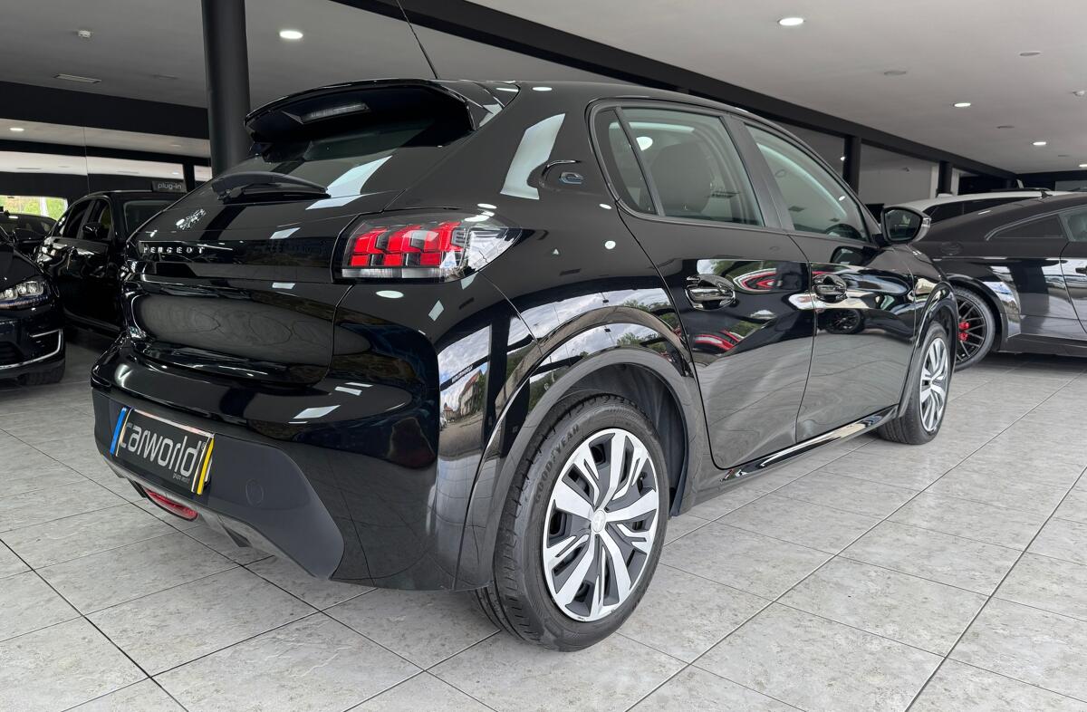 PEUGEOT 208 e- 50 kWh Active Pack