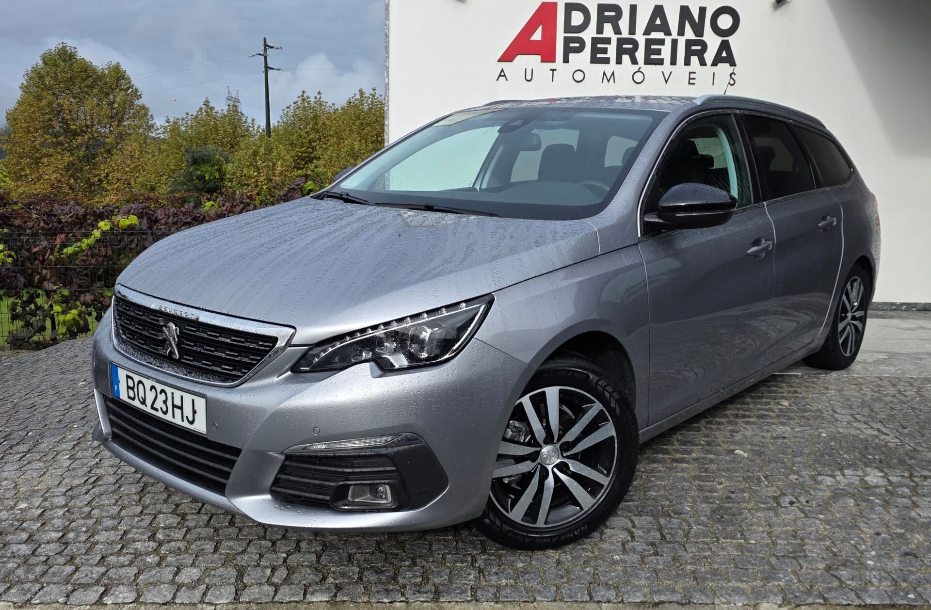 PEUGEOT 308 SW 1.2 PureTech Allure Pack EAT8