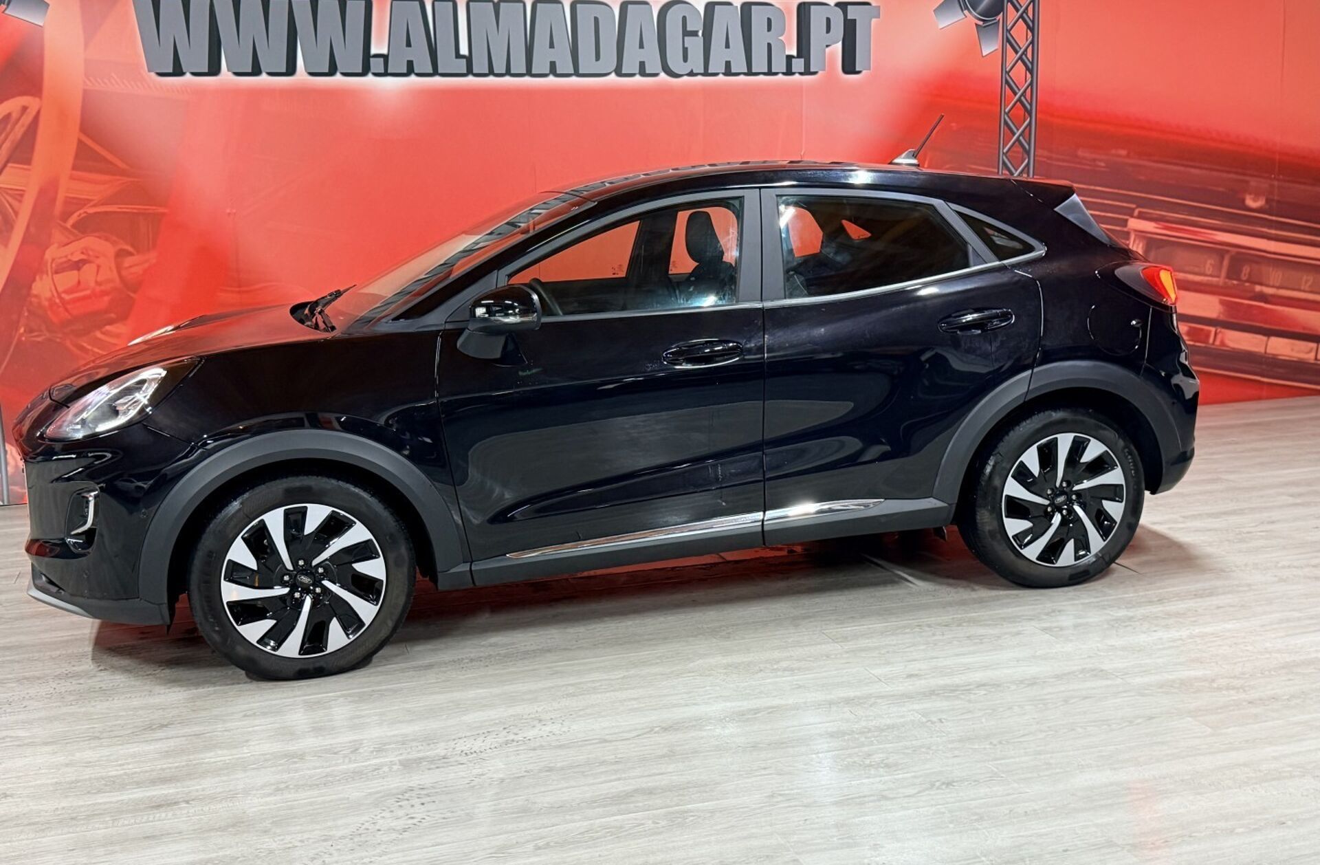 FORD Puma 1.0 EcoBoost MHEV Titanium Design