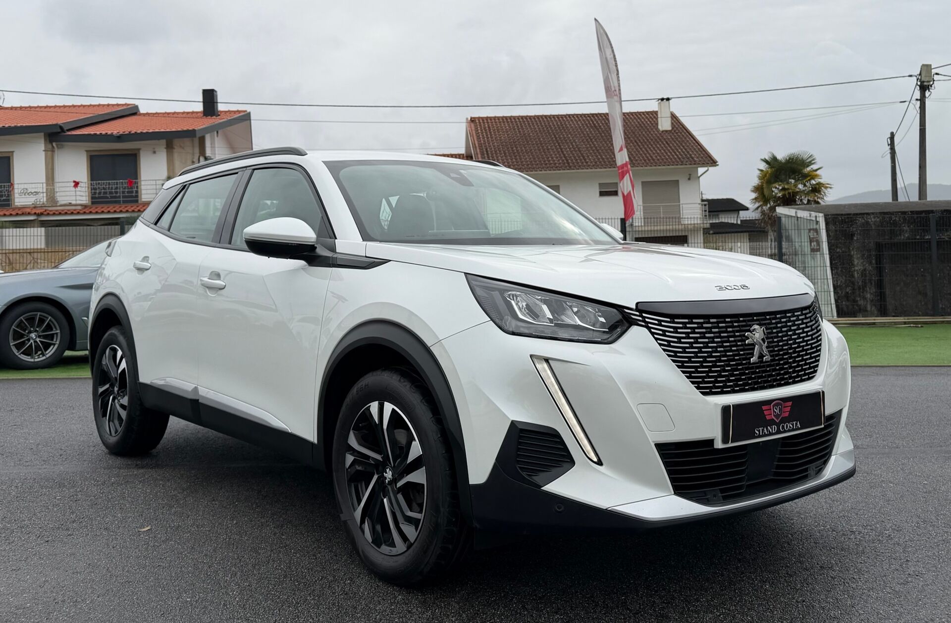 PEUGEOT 2008 1.2 PureTech Allure