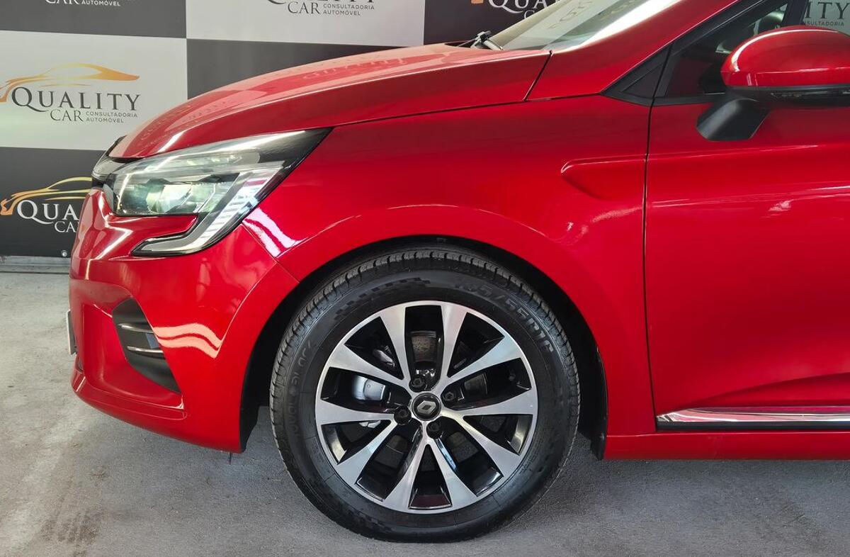 RENAULT Clio 1.0 TCe Intens