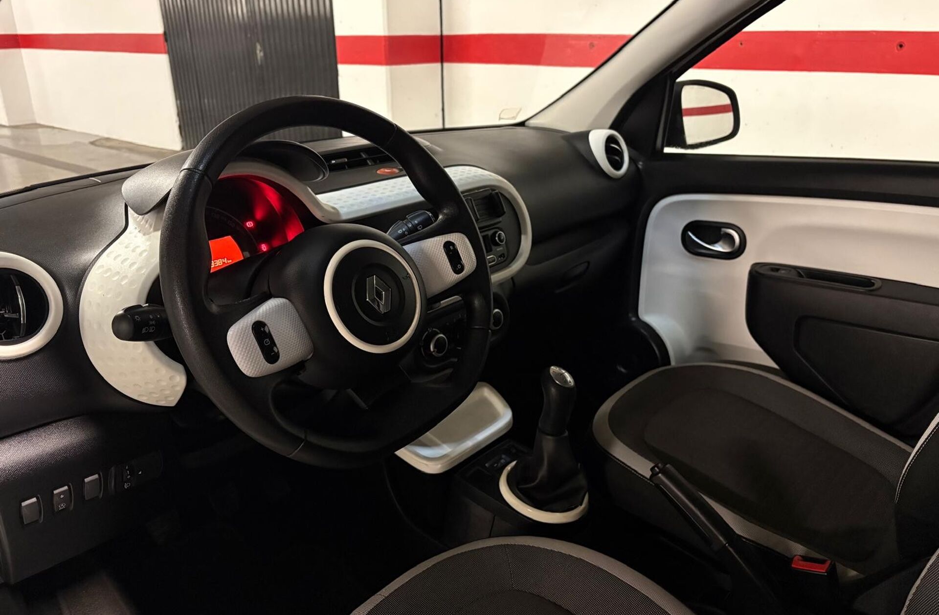 RENAULT Twingo 1.0 SCe Limited