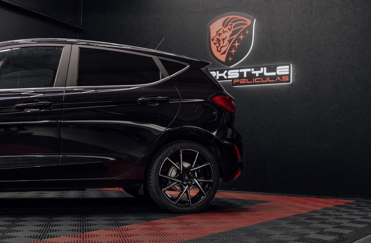 FORD Courier Tourneo  1.0 EcoBoost Titanium