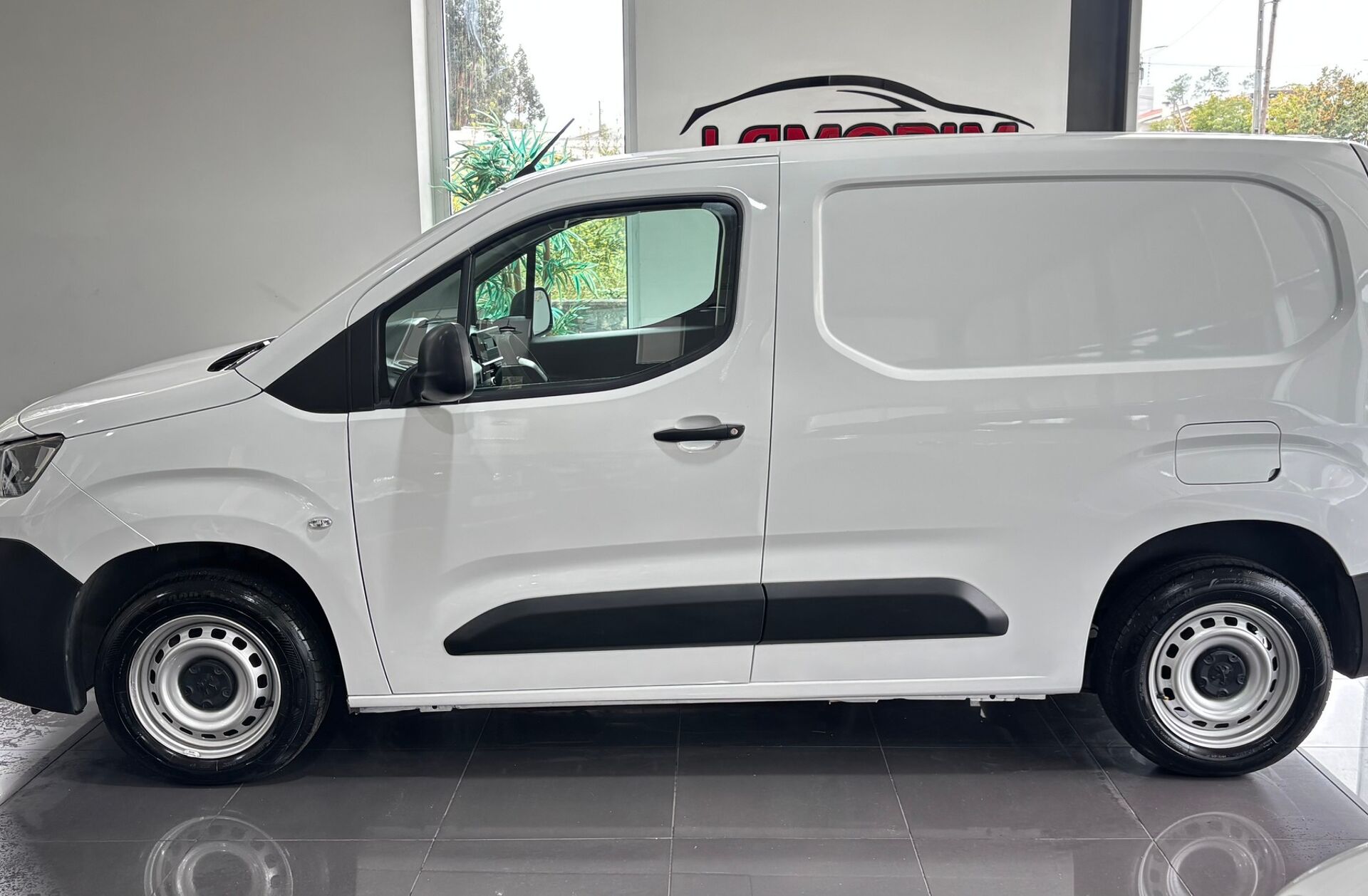 PEUGEOT Partner 1.5 BlueHDi Pro Longa