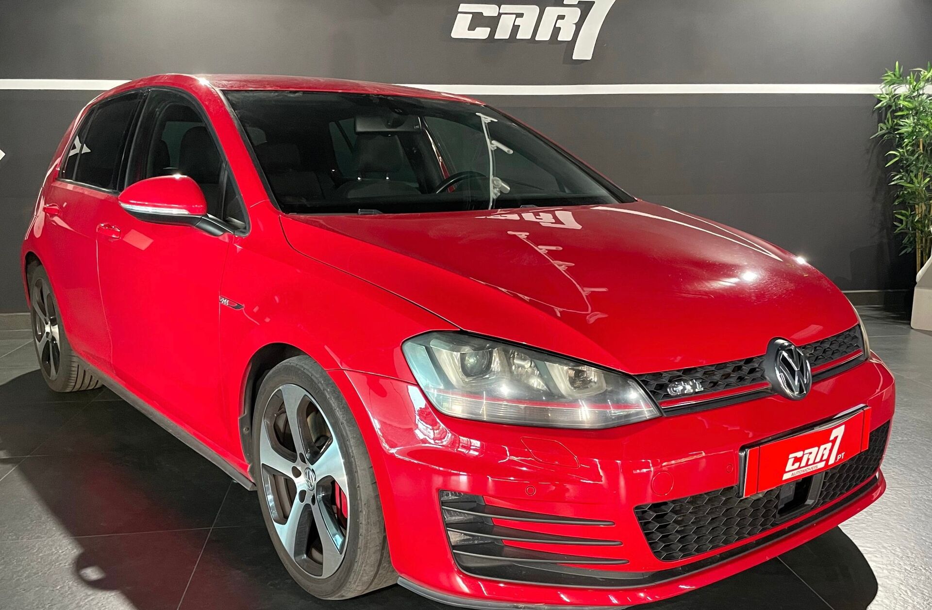VOLKSWAGEN Golf 2.0 TSi GTi DSG Performance