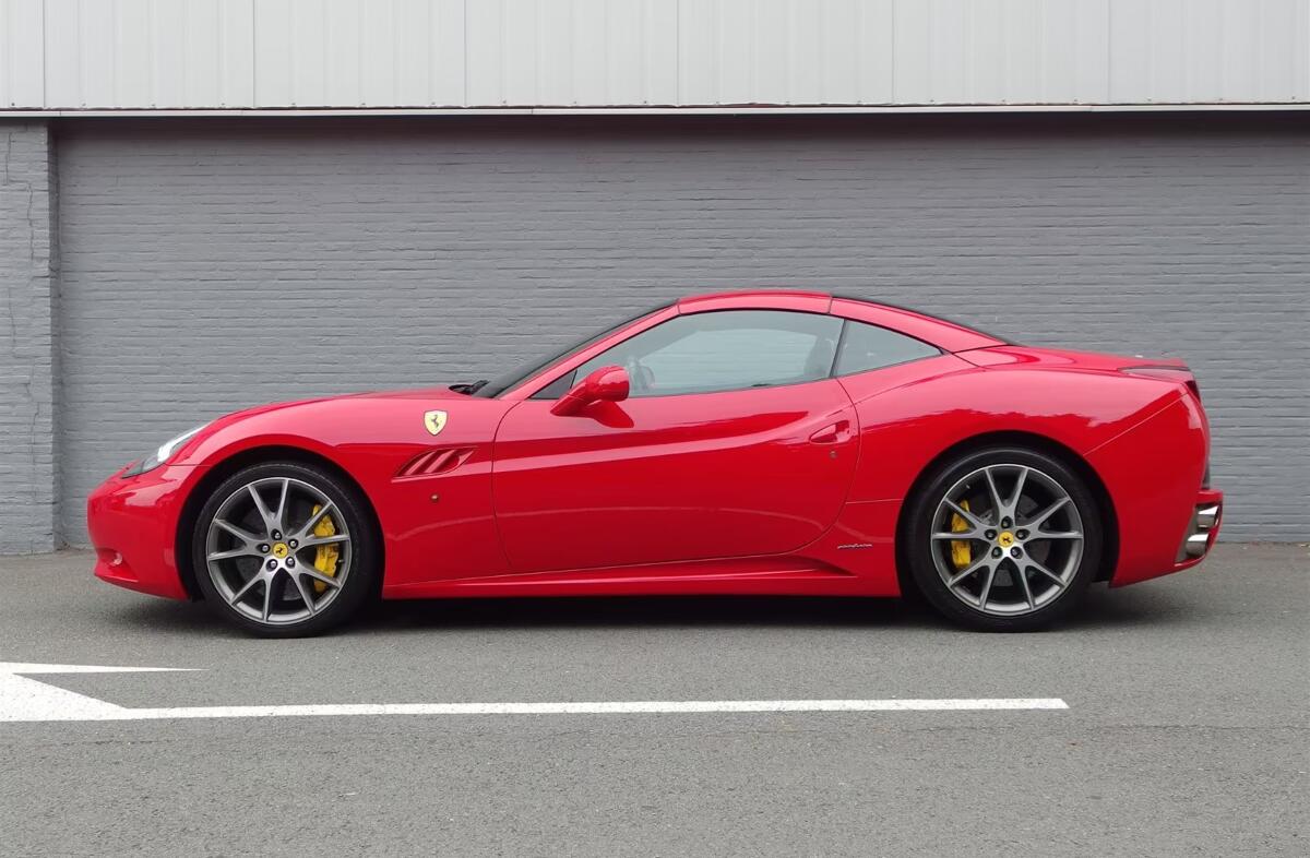 FERRARI California California