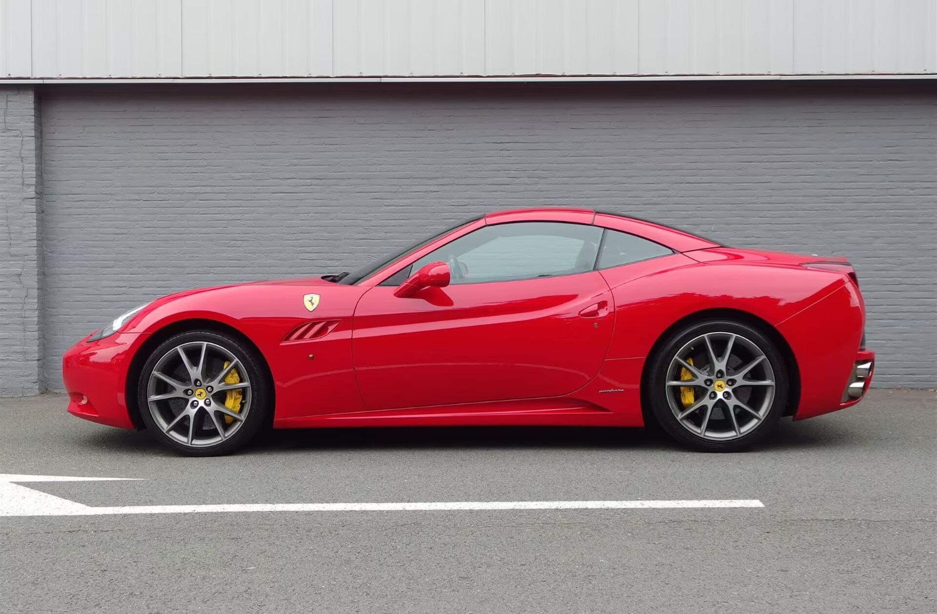 FERRARI California California