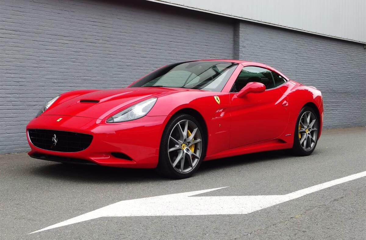 FERRARI California California