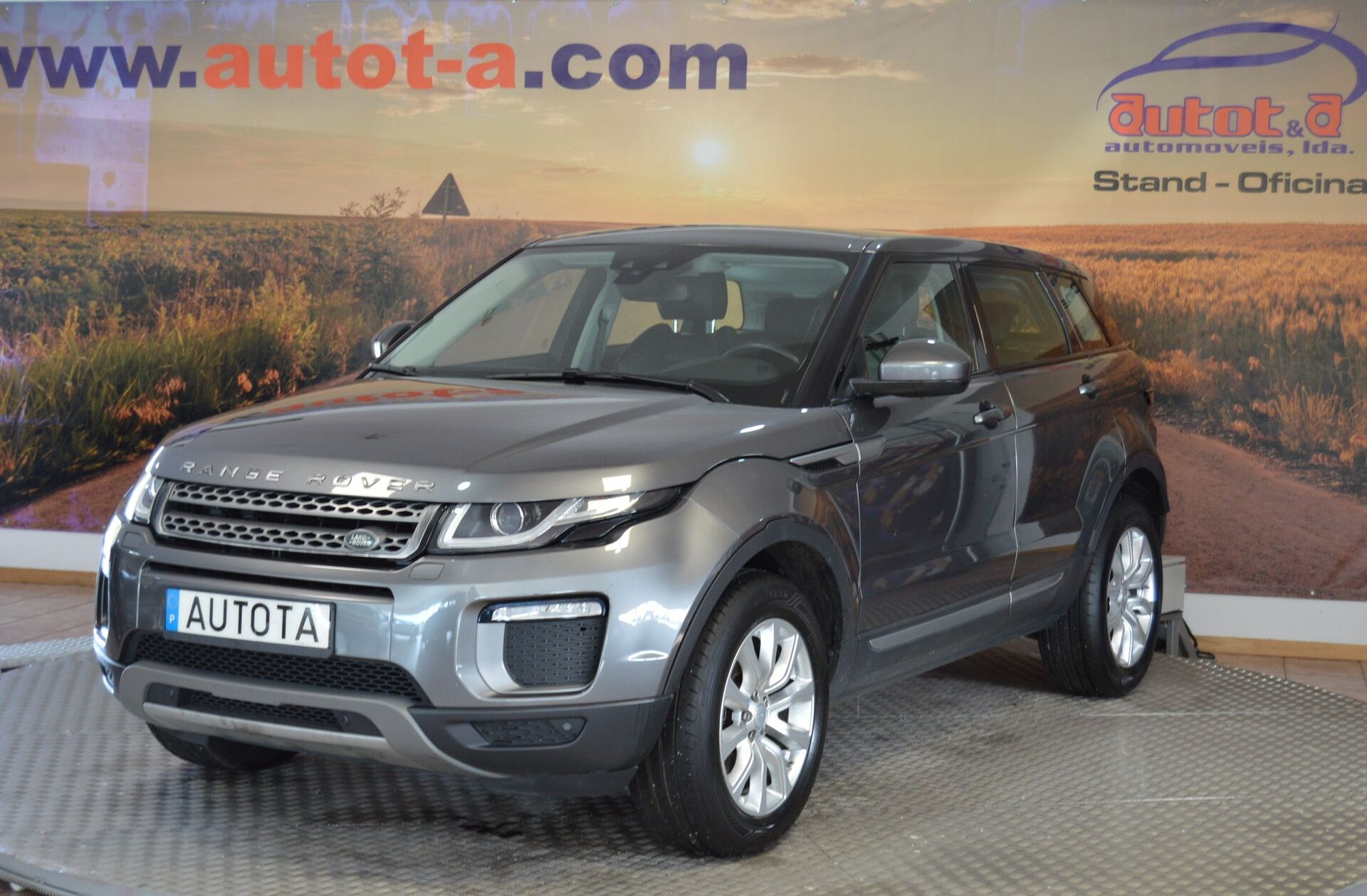 LAND ROVER Range Rover Evoque 2.0 TD4 HSE Dynamic Auto