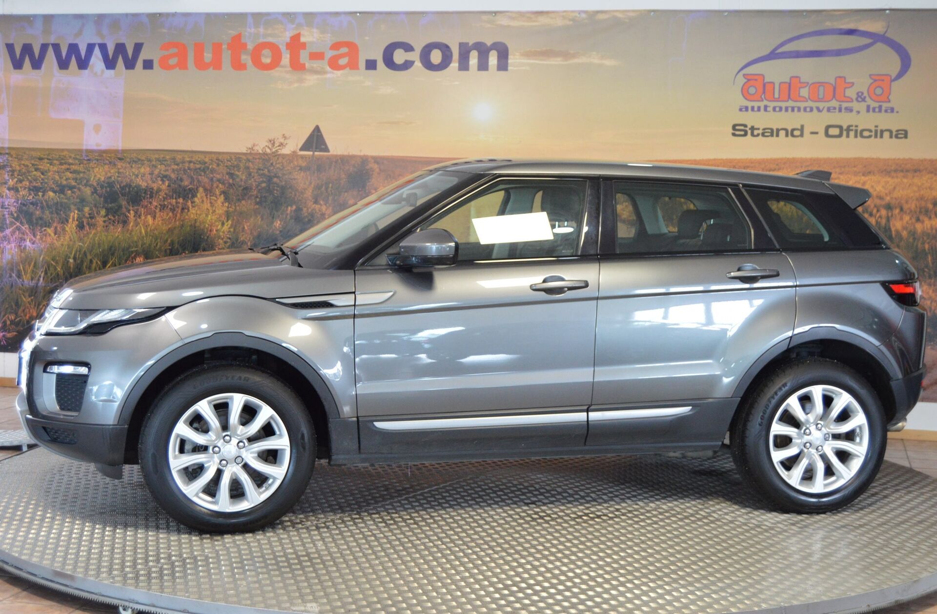 LAND ROVER Range Rover Evoque 2.0 TD4 HSE Dynamic Auto