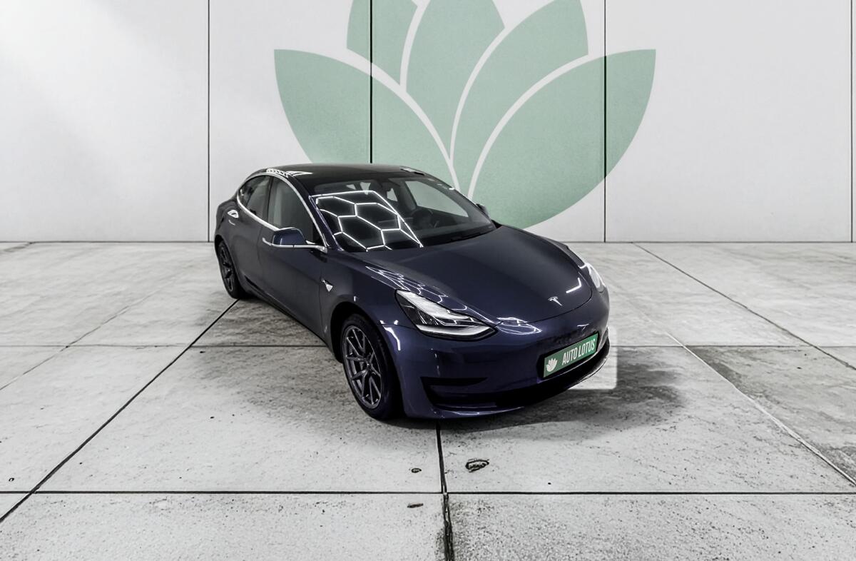 TESLA Model 3 Standard Range Plus RWD