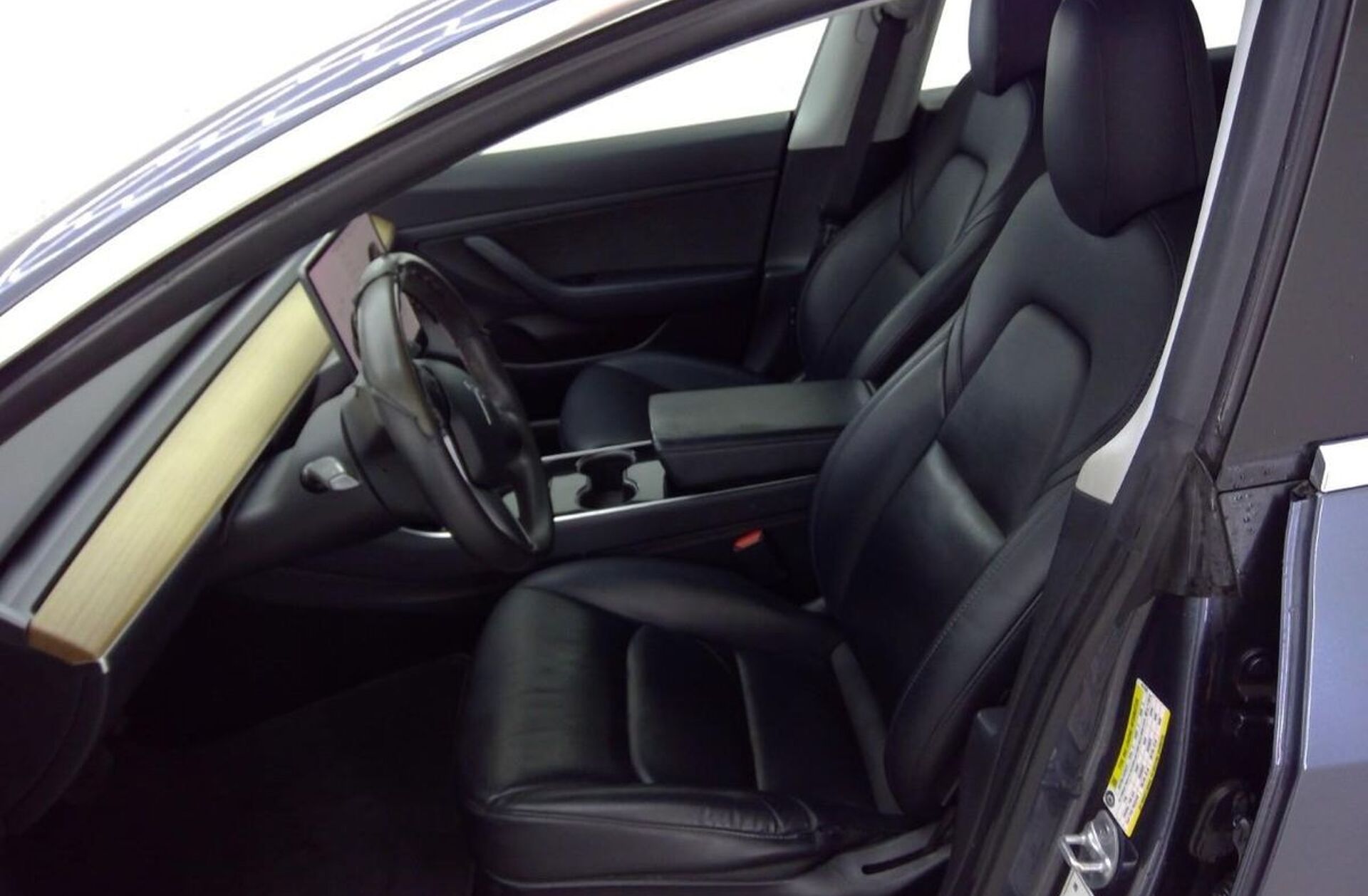 TESLA Model 3 Standard Range Plus RWD