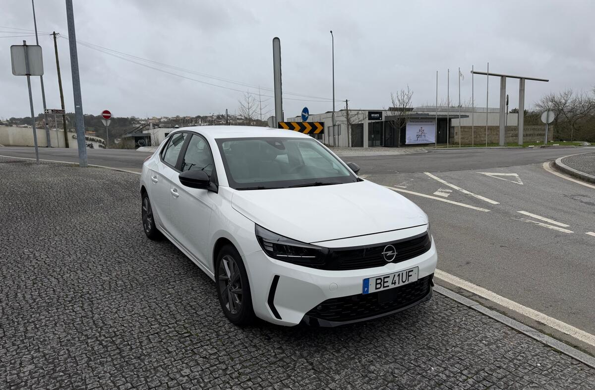 OPEL Corsa 1.2 Edition