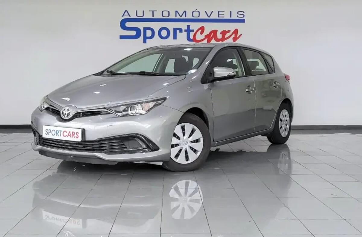 TOYOTA Auris 1.4 D-4D Active