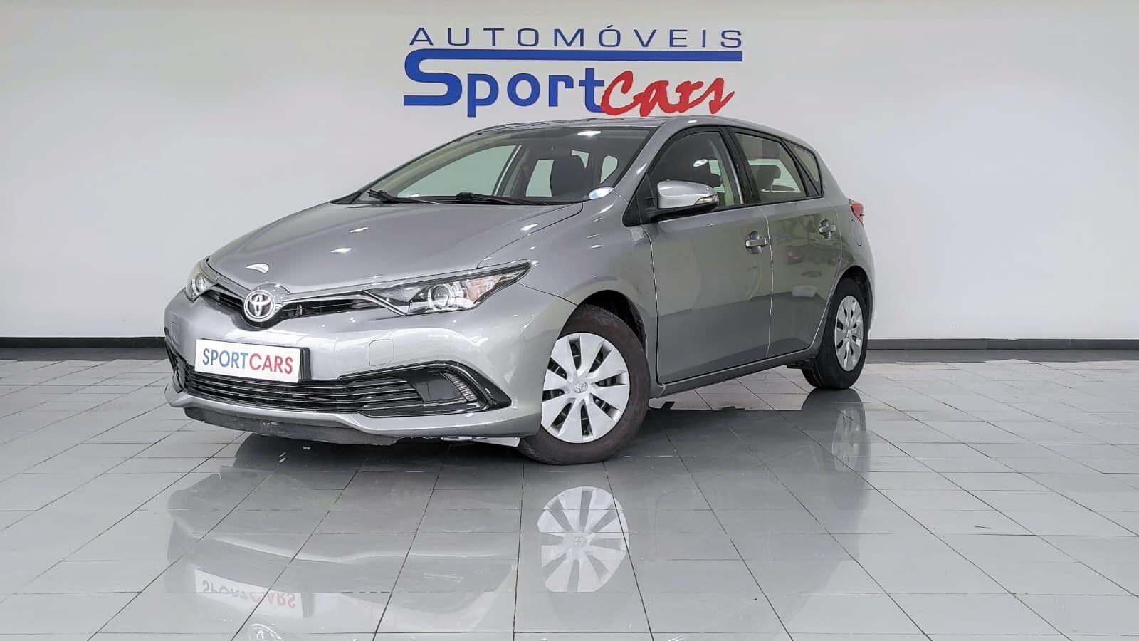 Toyota Auris 1.4 D4D Active com