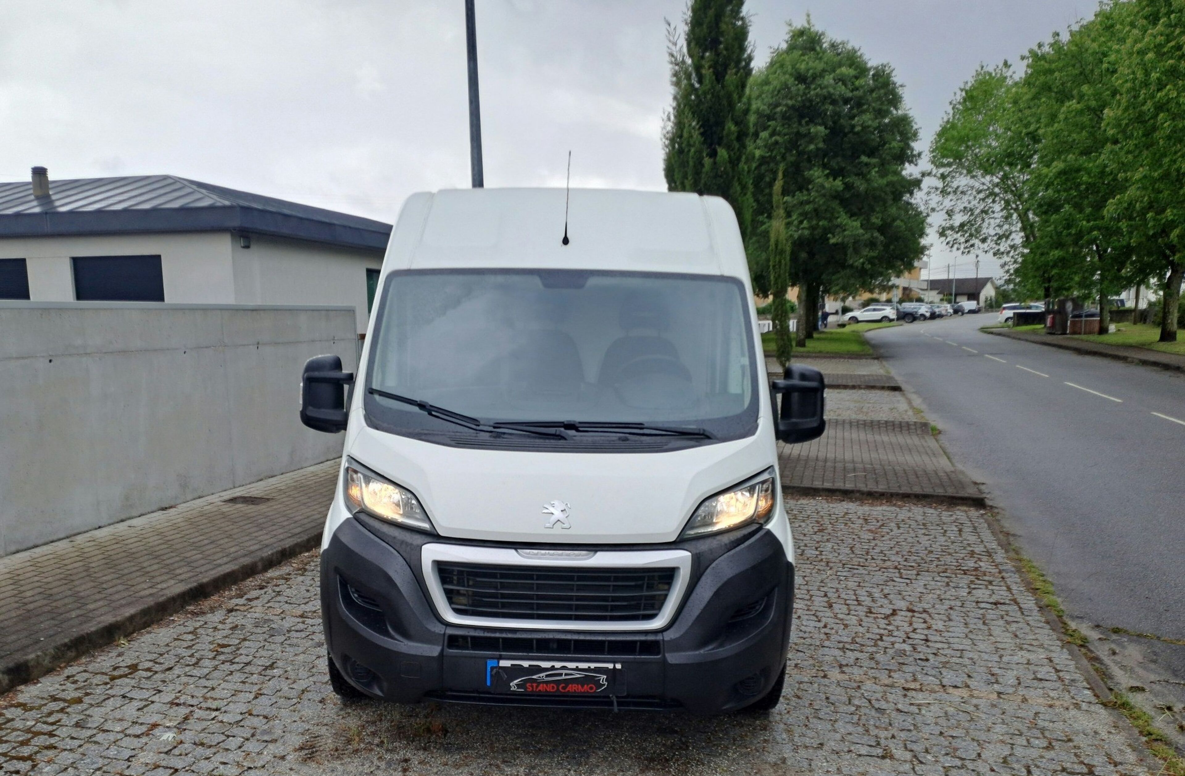 PEUGEOT Boxer 2.0 BlueHDi 330 L2H2 Premium