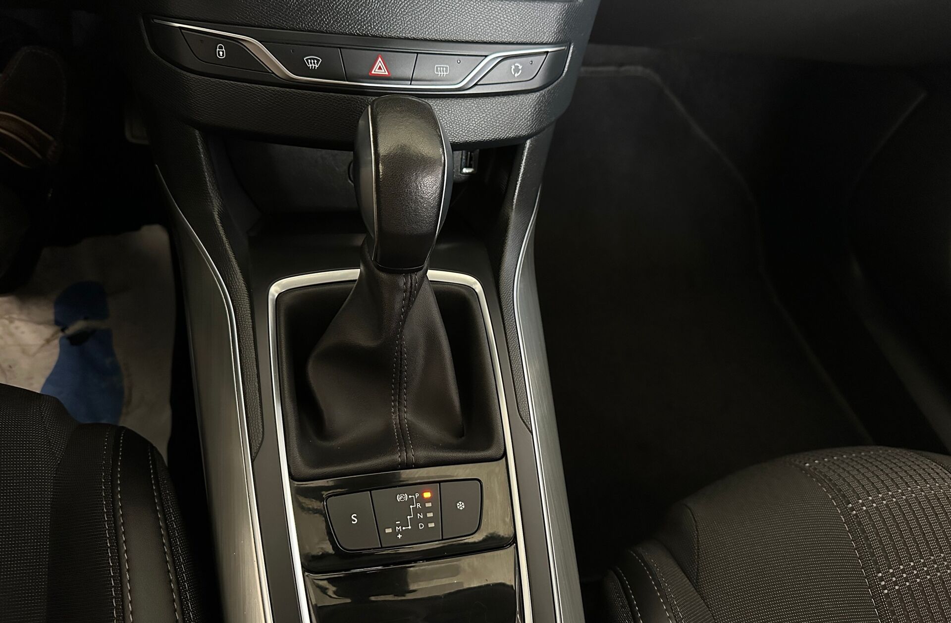 PEUGEOT 308 SW 1.6 BlueHDi Allure EAT6