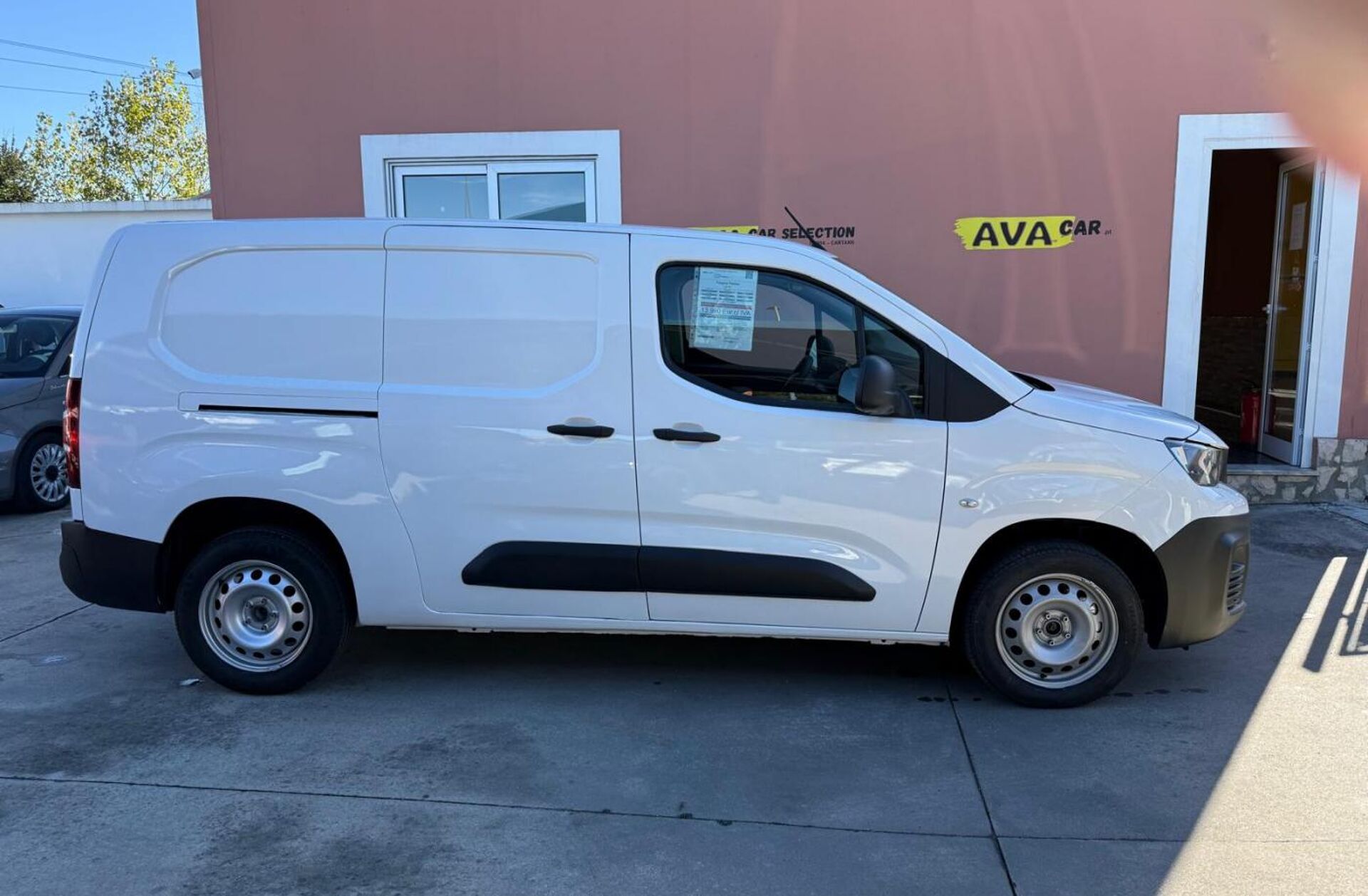 PEUGEOT Partner 1.5 BlueHDi Pro Longa