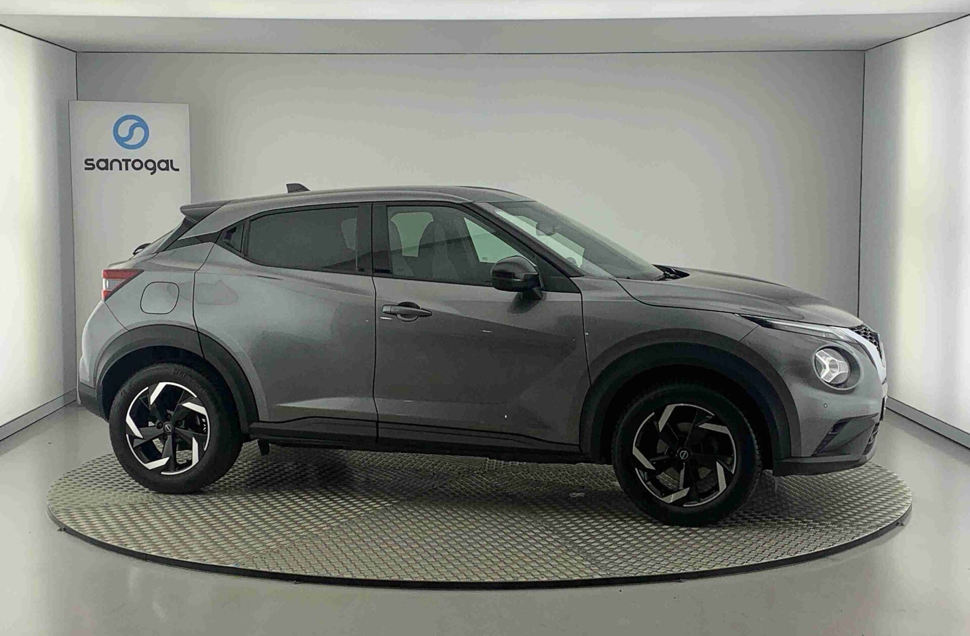 NISSAN Juke 1.0 DIG-T Acenta