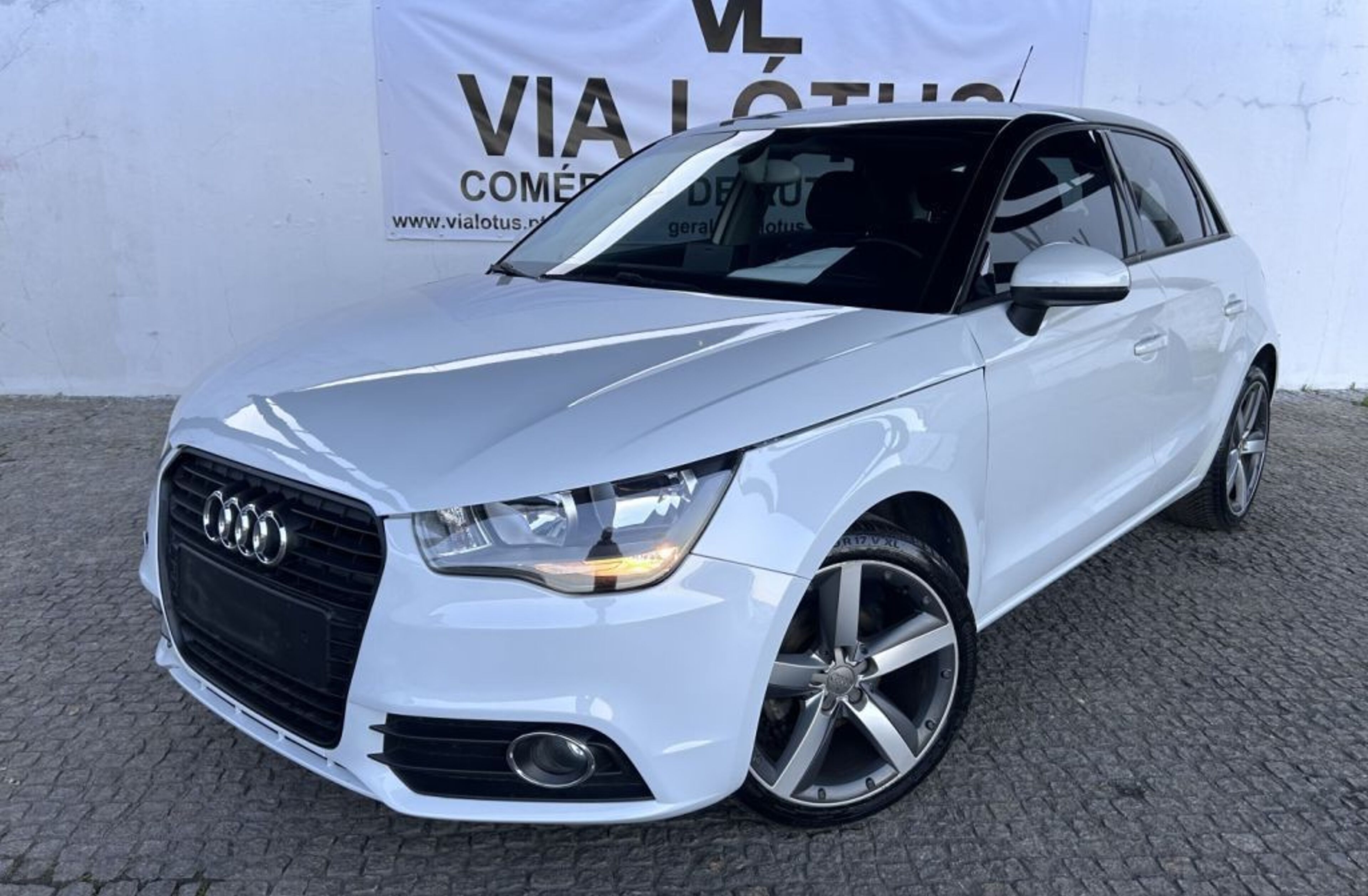 AUDI A1 other_Outro