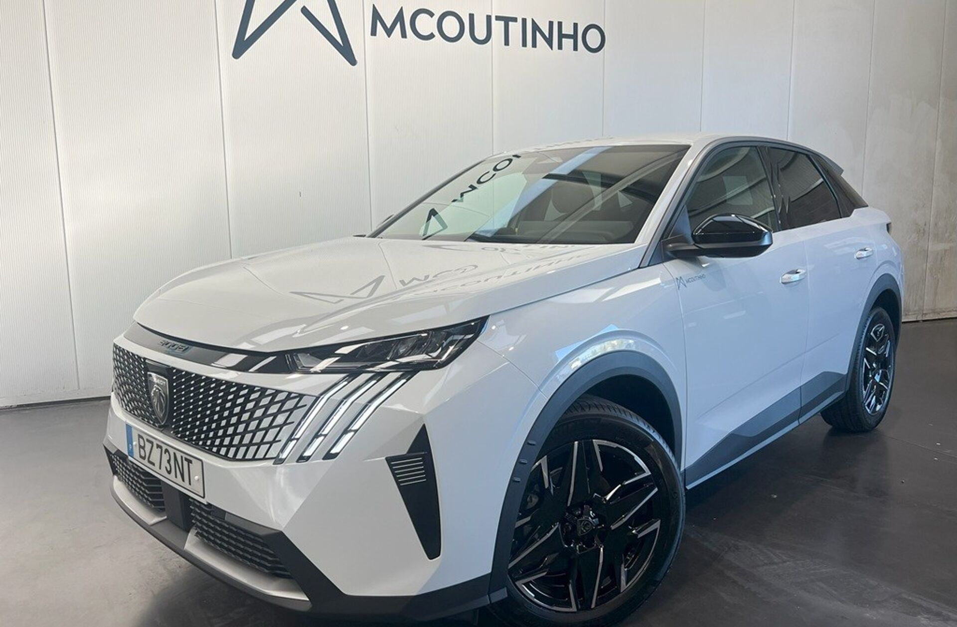 PEUGEOT 3008 1.2 Hybrid Allure e-DCS6