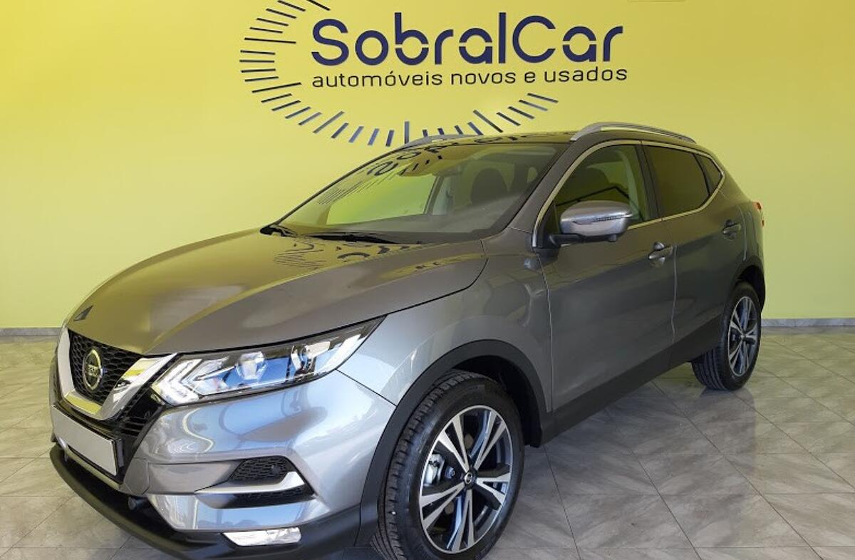 NISSAN Qashqai 1.5 dCi N-Connecta J18