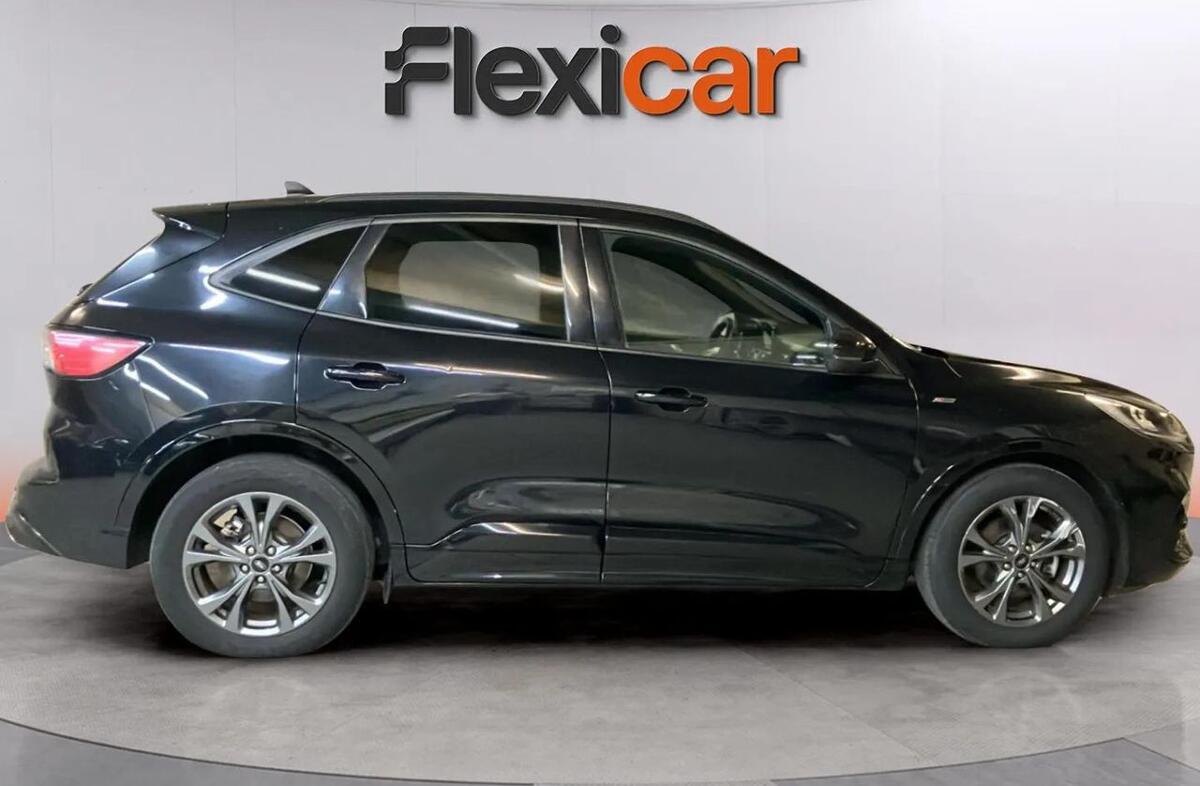 FORD Kuga 1.5 TDCi EcoBlue ST-Line