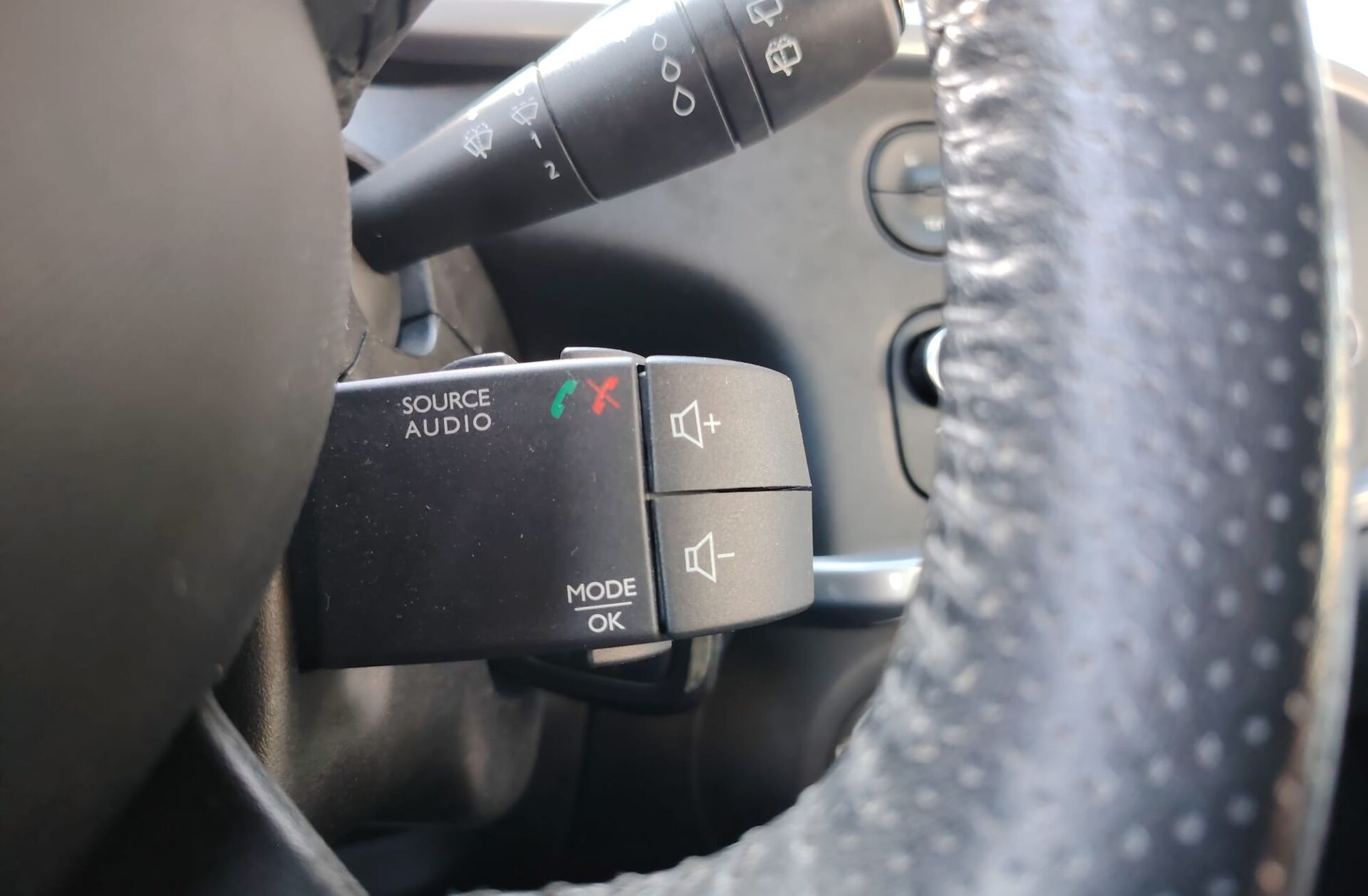 RENAULT Twingo 1.0 SCe Limited