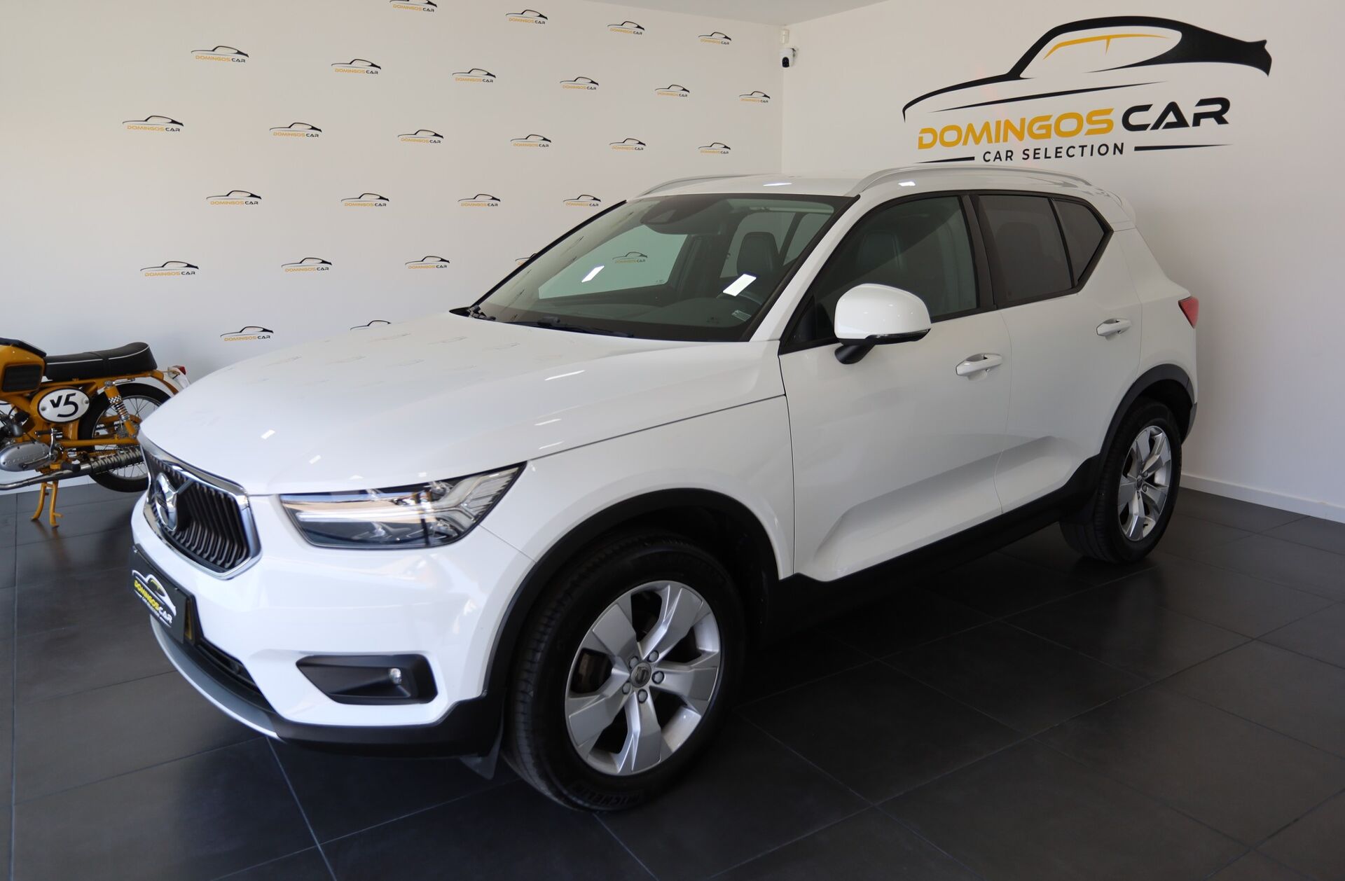 VOLVO XC40 2.0 D3 Momentum