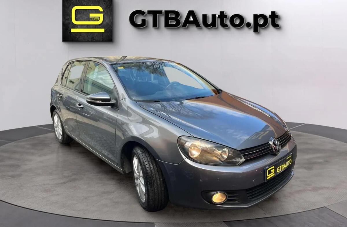 VOLKSWAGEN Golf 1.6 TDi Confortline