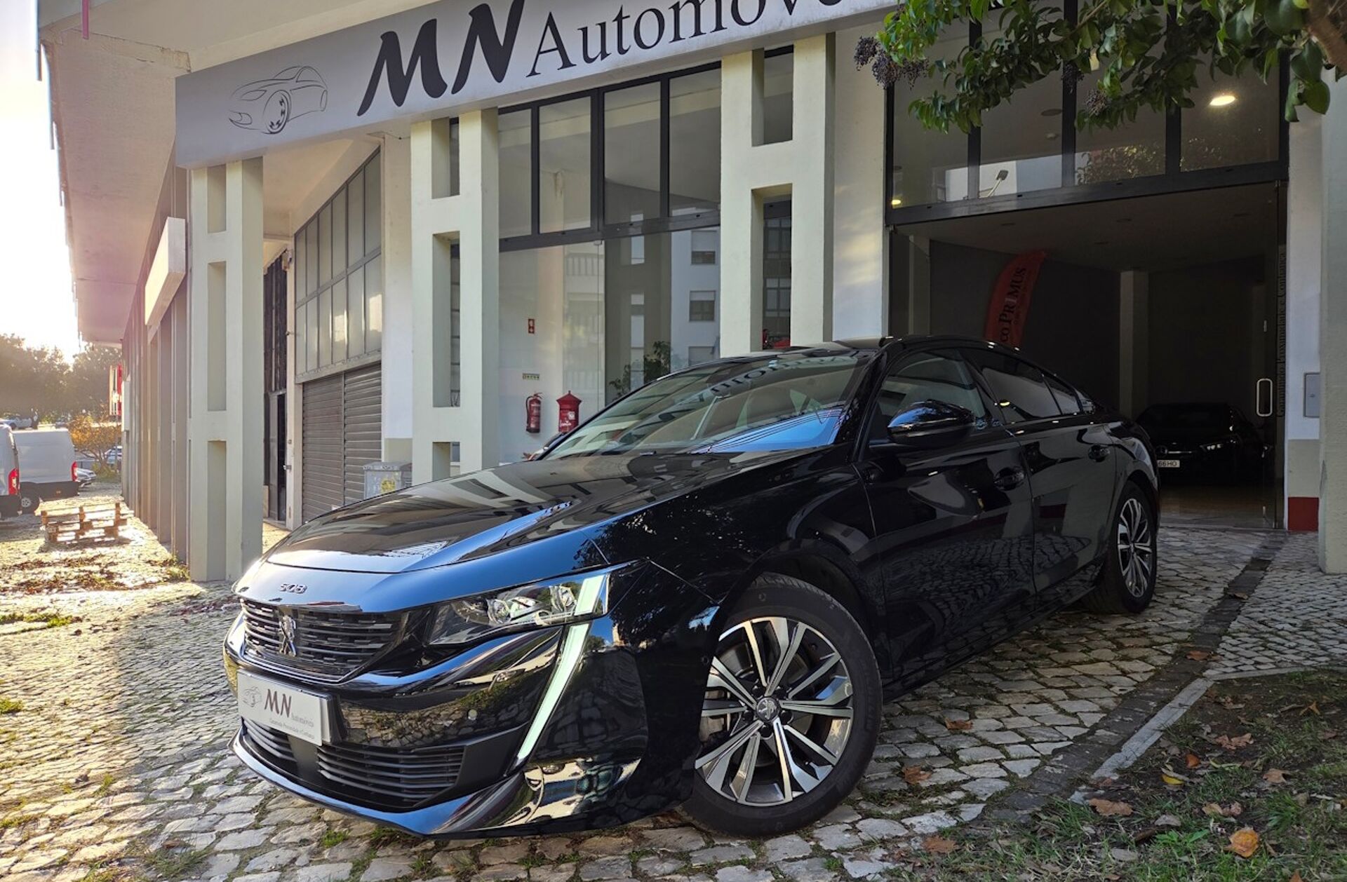 PEUGEOT 508 1.6 Hybrid Allure Pack e-EAT8
