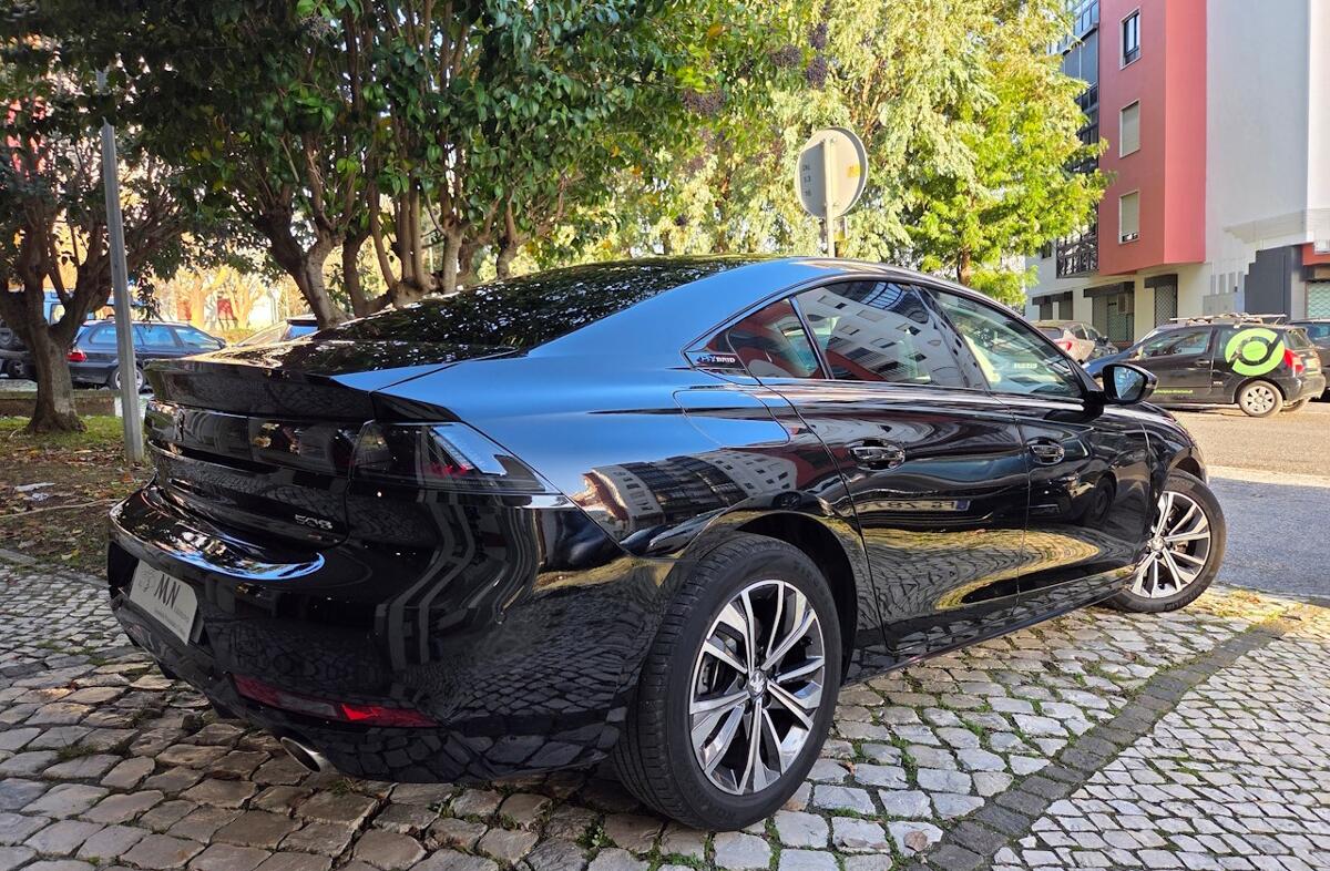 PEUGEOT 508 1.6 Hybrid Allure Pack e-EAT8