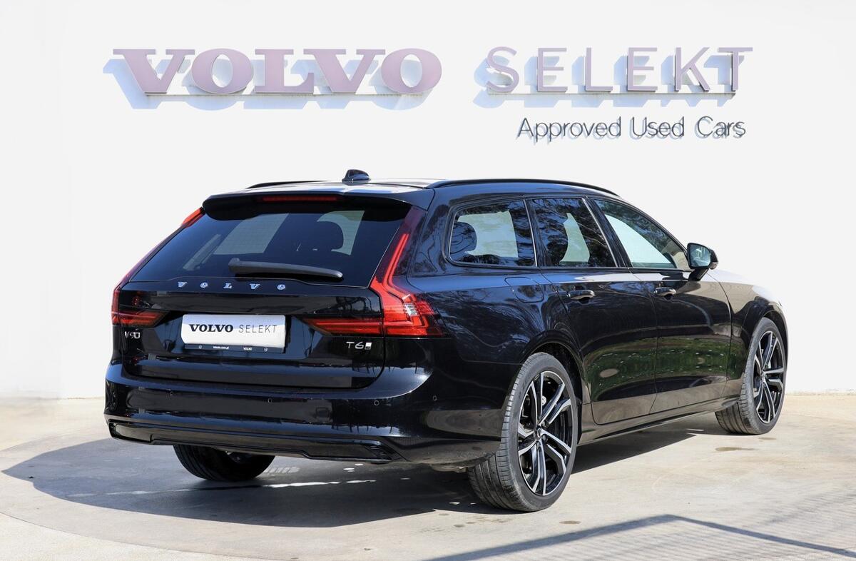 VOLVO V90 2.0 T6 PHEV Plus Dark AWD