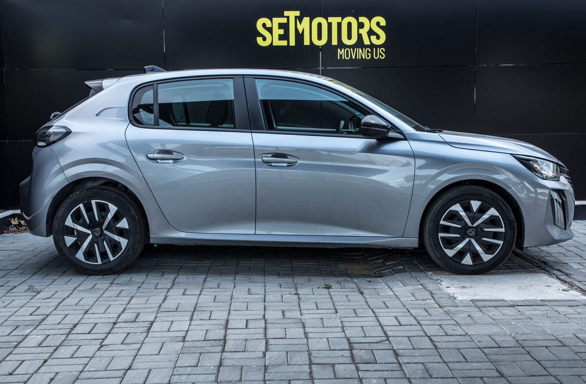 PEUGEOT 208 1.2 PureTech Active