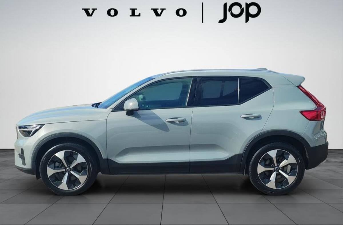 VOLVO XC40 2.0 B3 Core