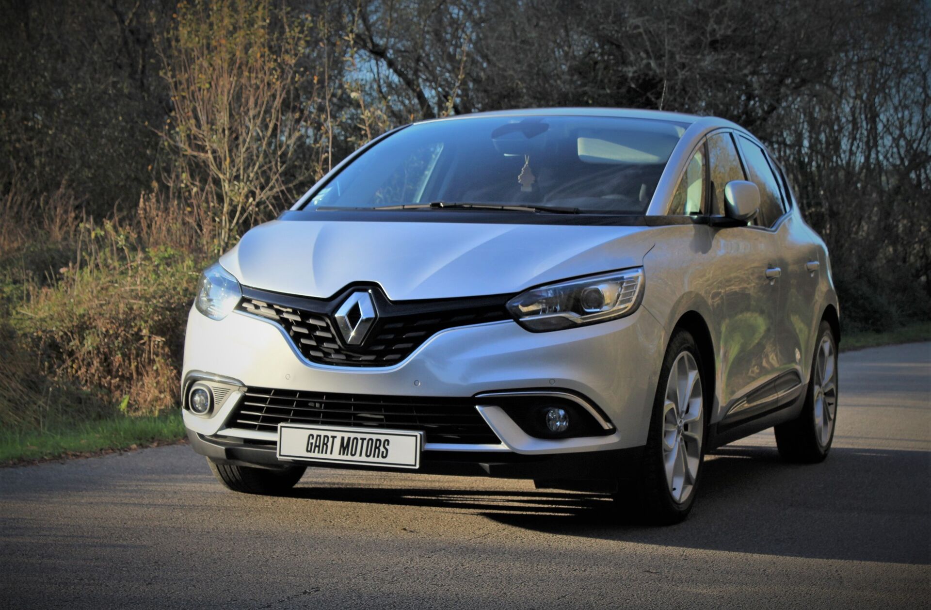 RENAULT Scénic Energy dCi 110 EDC INTENS