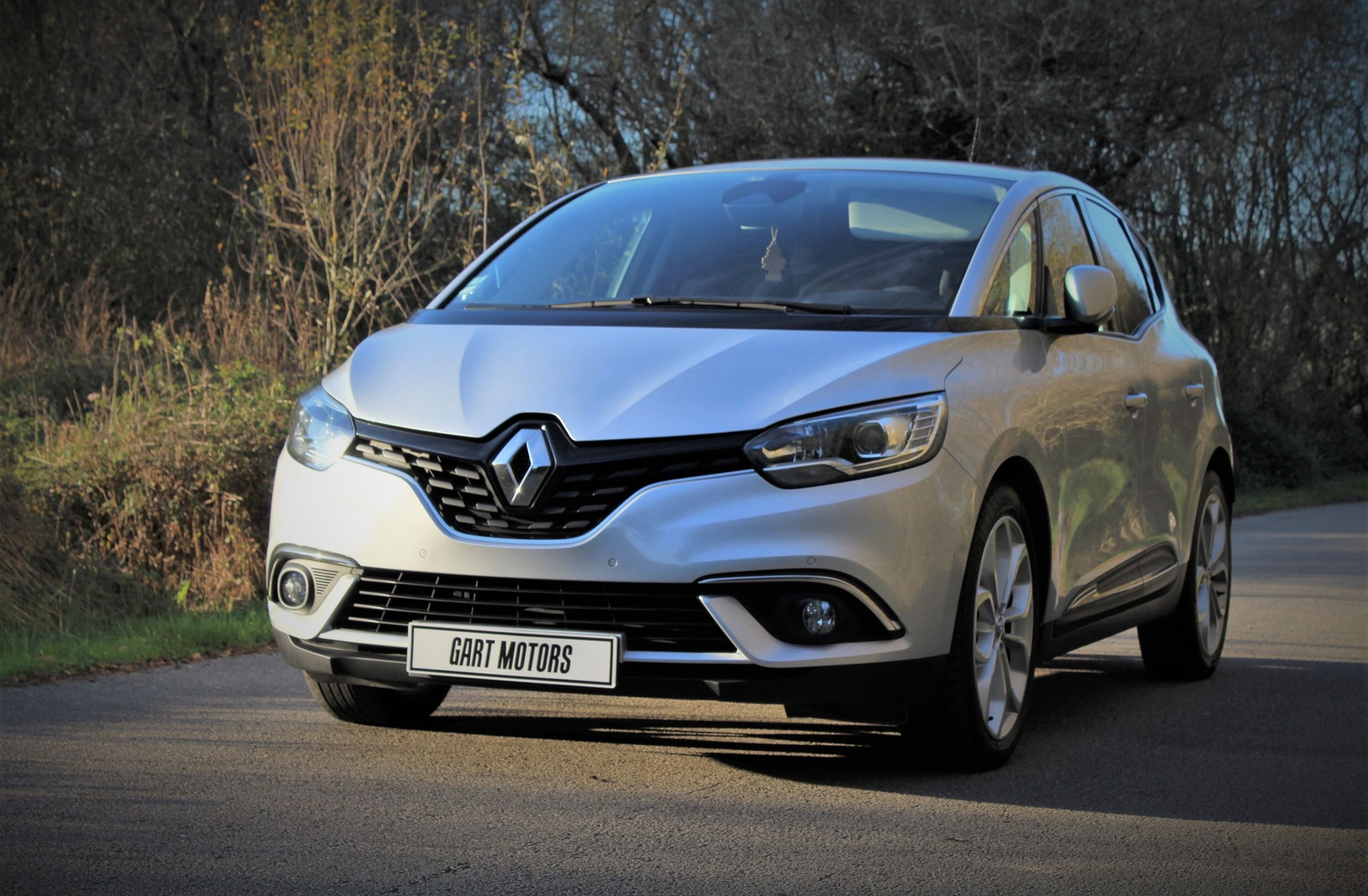 RENAULT Scénic Energy dCi 110 EDC INTENS
