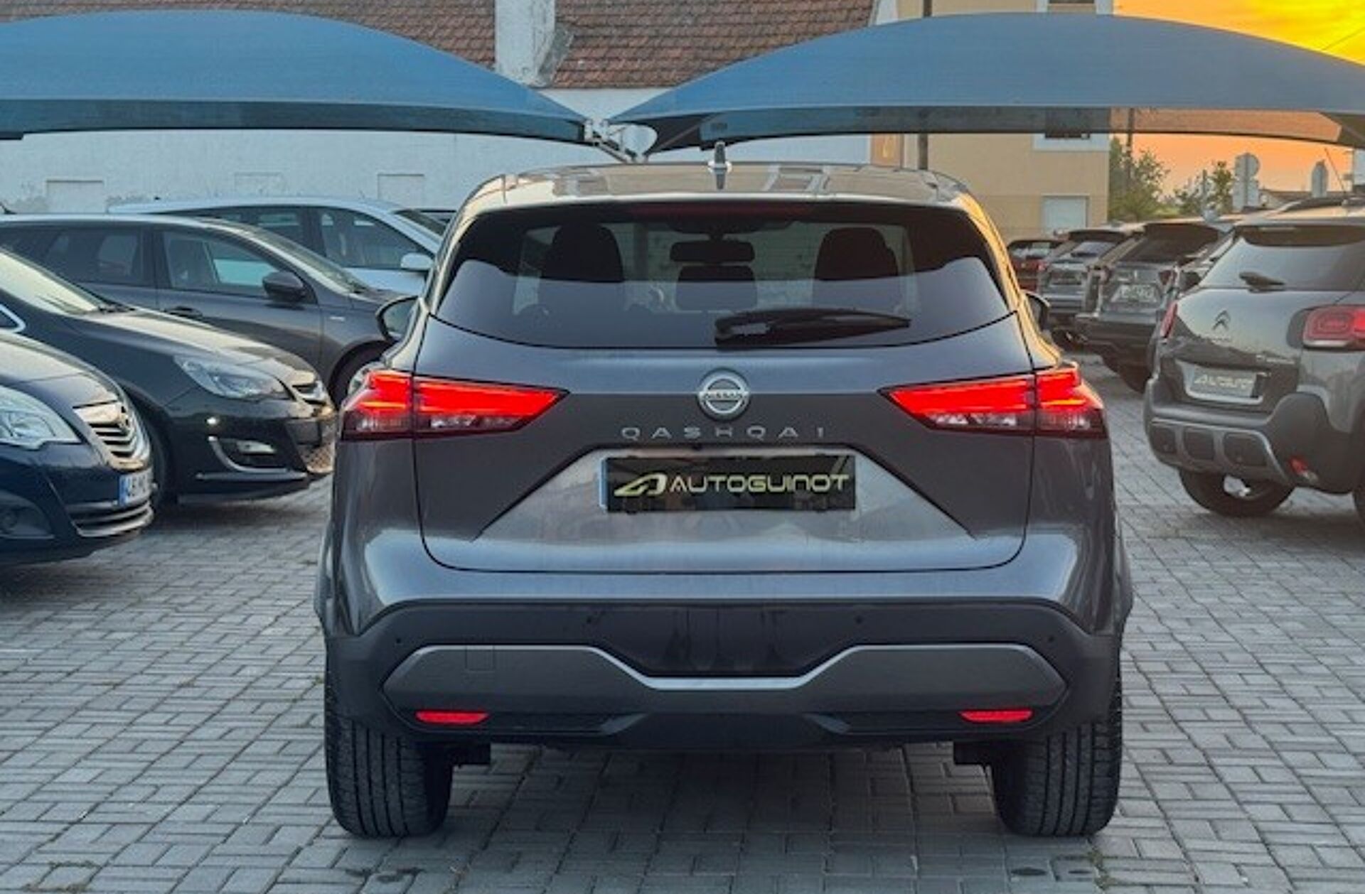 NISSAN Qashqai 1.3 DIG-T N-Connecta Xtronic