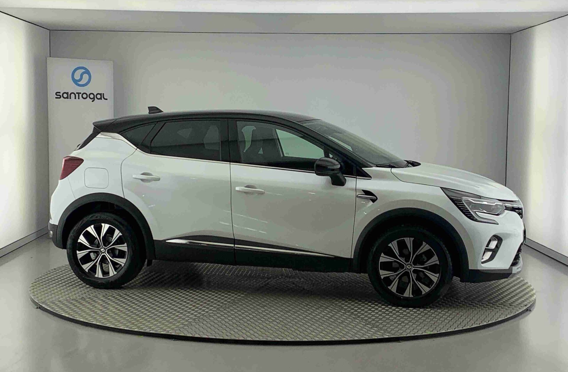 RENAULT Captur 1.0 TCe Techno Bi-Fuel