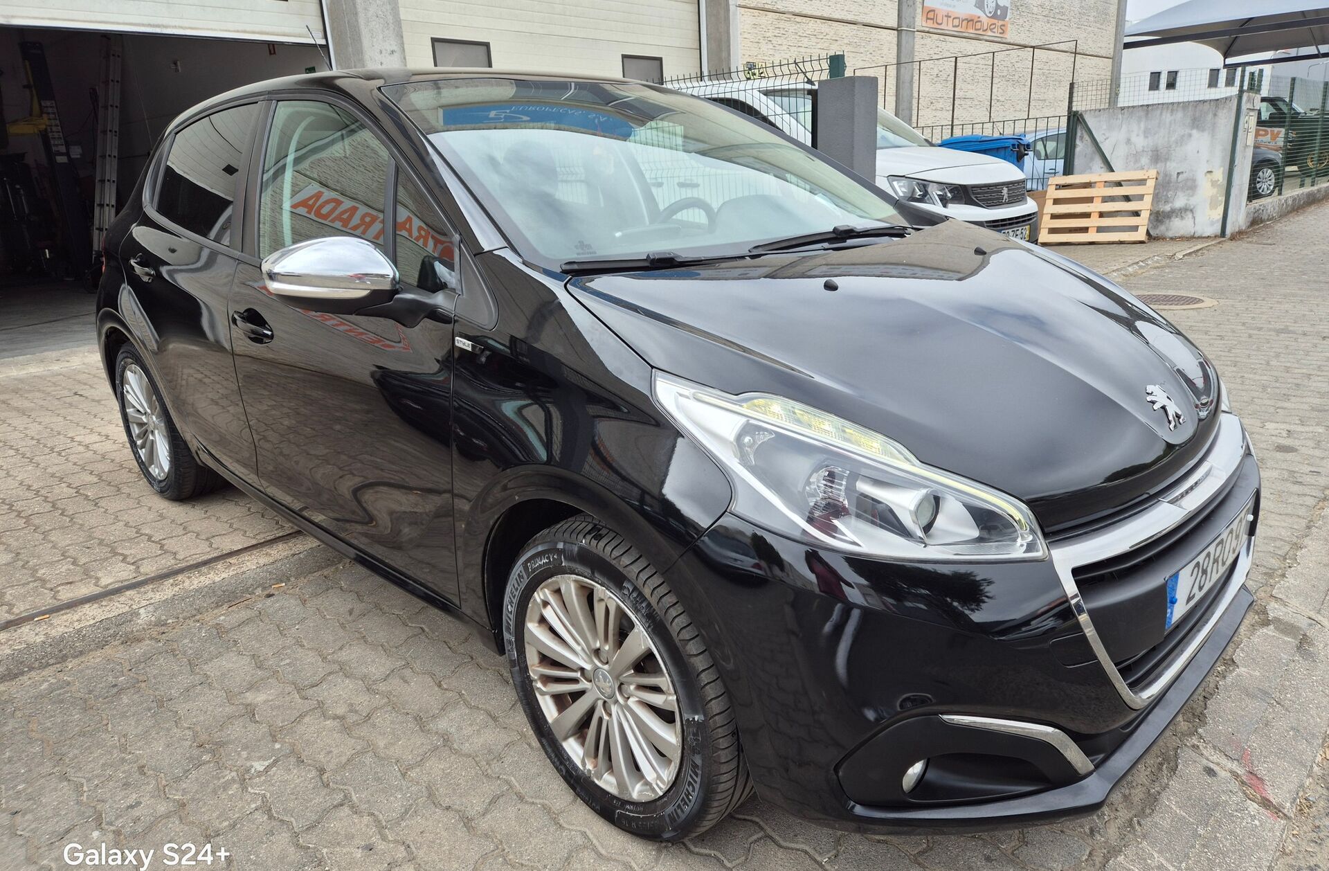 PEUGEOT 208 1.2 PureTech Active