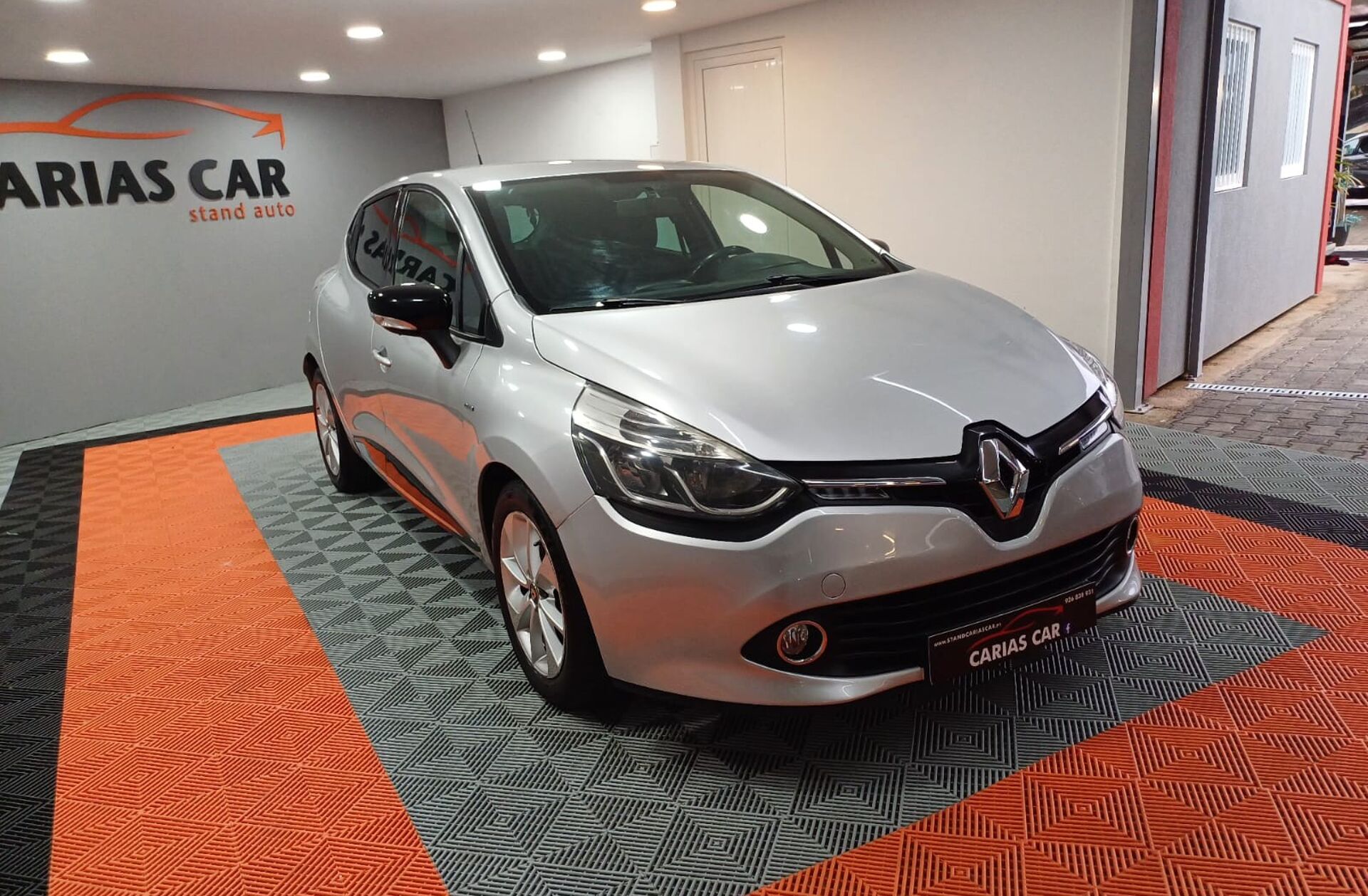 RENAULT Clio 1.5 dCi Limited