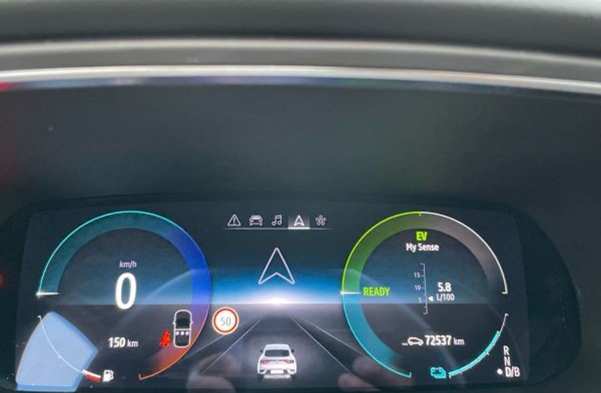 RENAULT Arkana 1.6 E-Tech Business